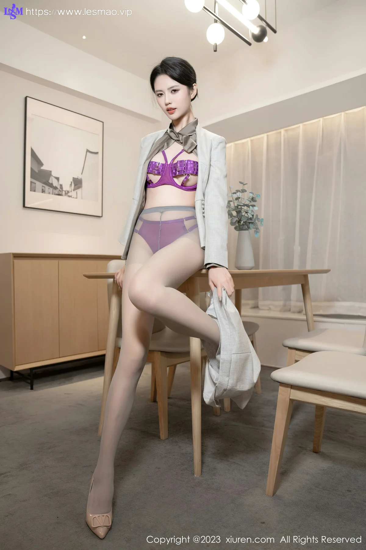 XiuRen 秀人 No.7845  浅浅Danny 浅色OL职业装性感写真33 - 51