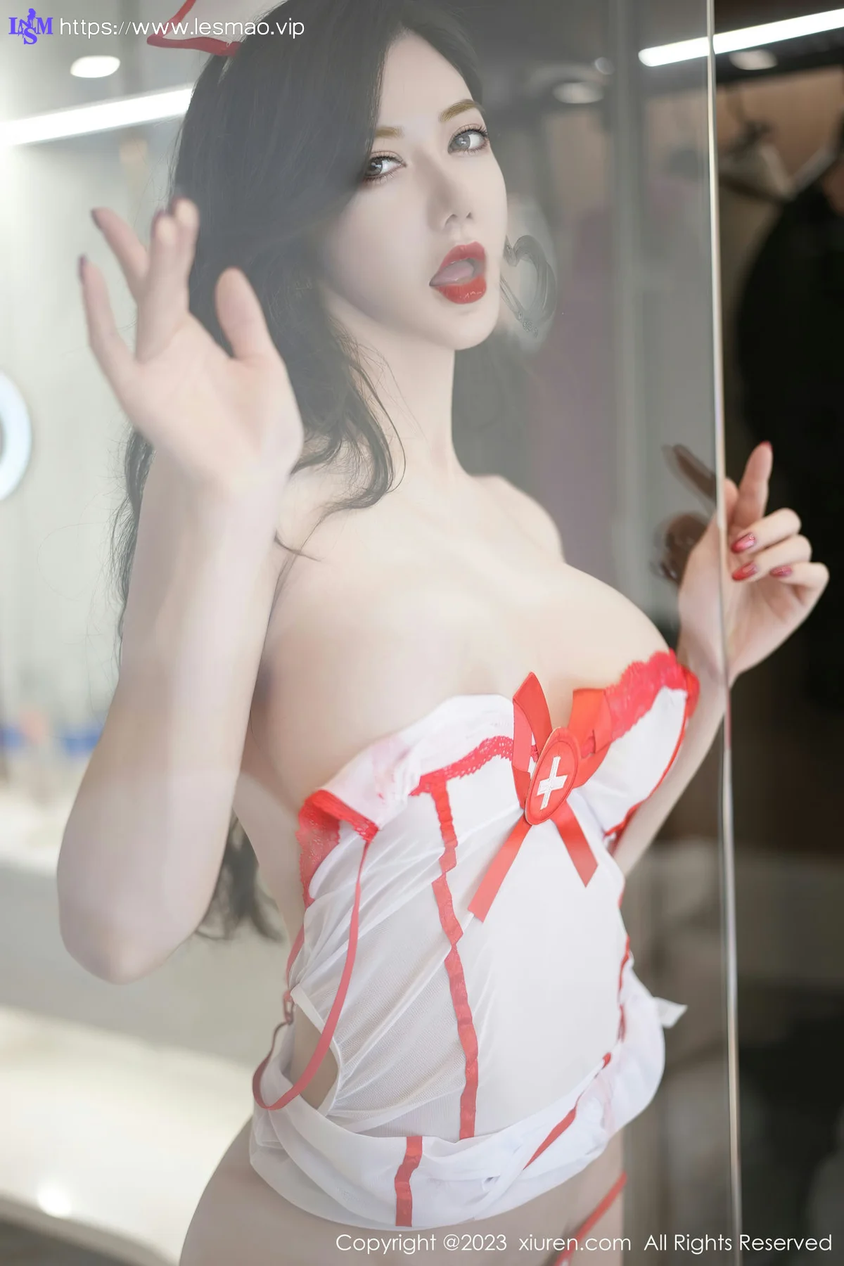 XiuRen 秀人 No.7849  心妍小公主 镂空透视服饰私房写真 - 26