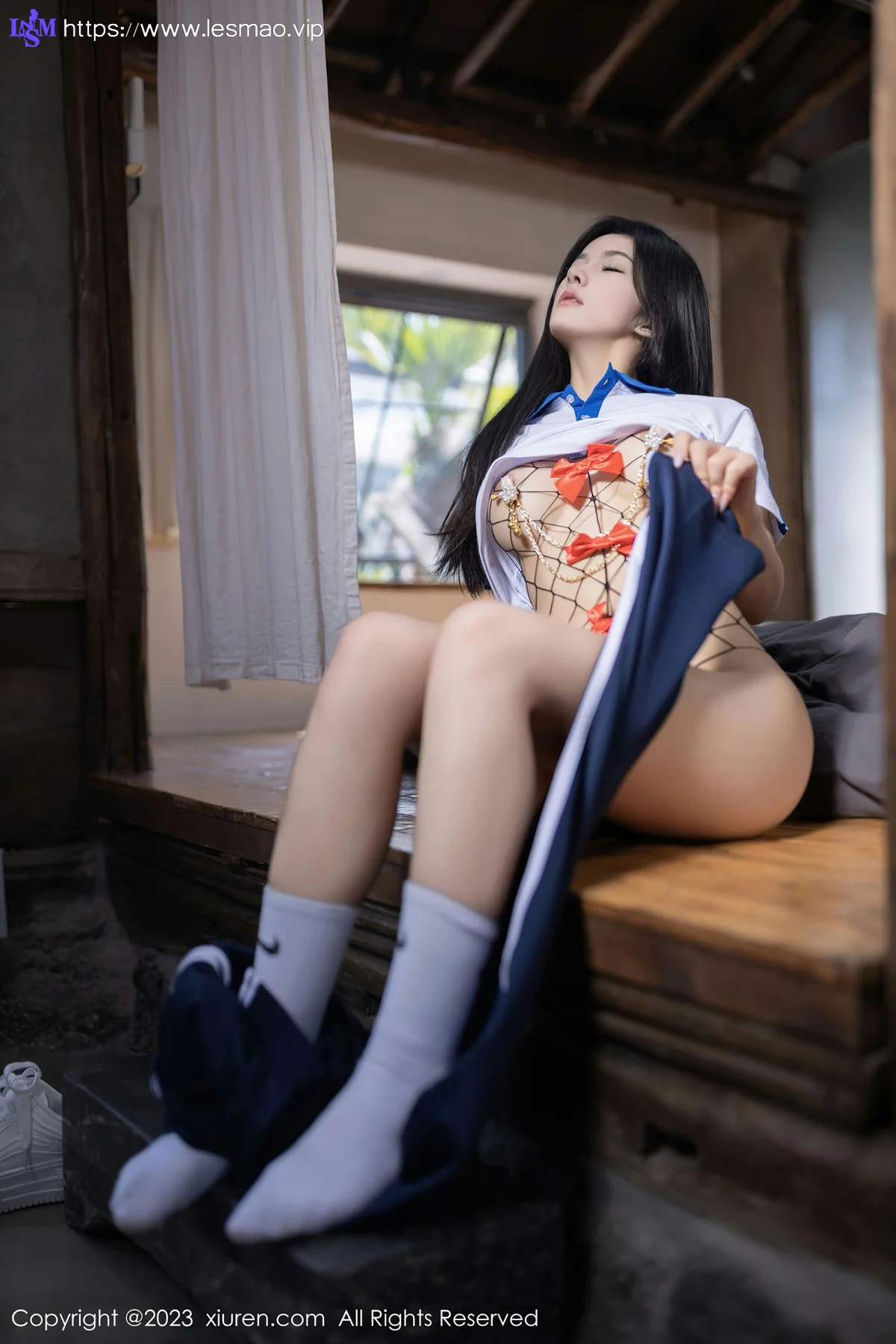 XiuRen 秀人 No.7876  谭小灵 学生角色装扮济州岛旅拍2 - 25