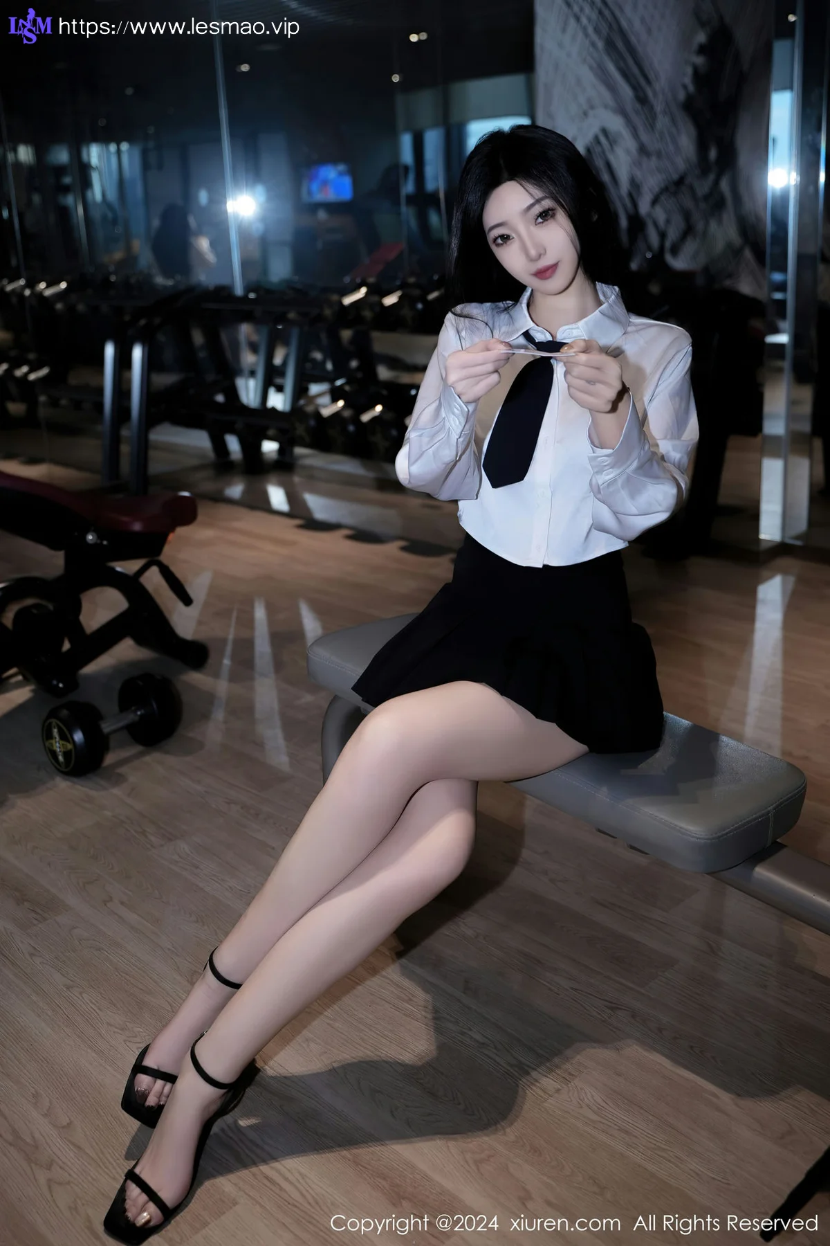 XiuRen 秀人 No.7894  安琪Yee 黑色短裙性感写真 - 11