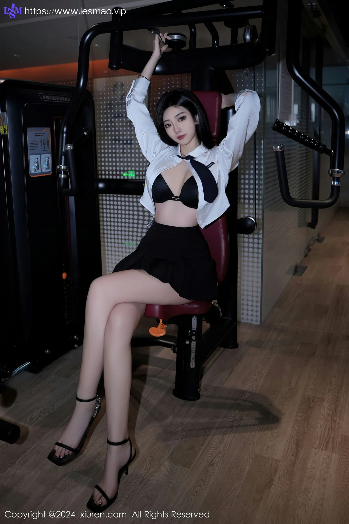 XiuRen 秀人 No.7894  安琪Yee 黑色短裙性感写真 - 24