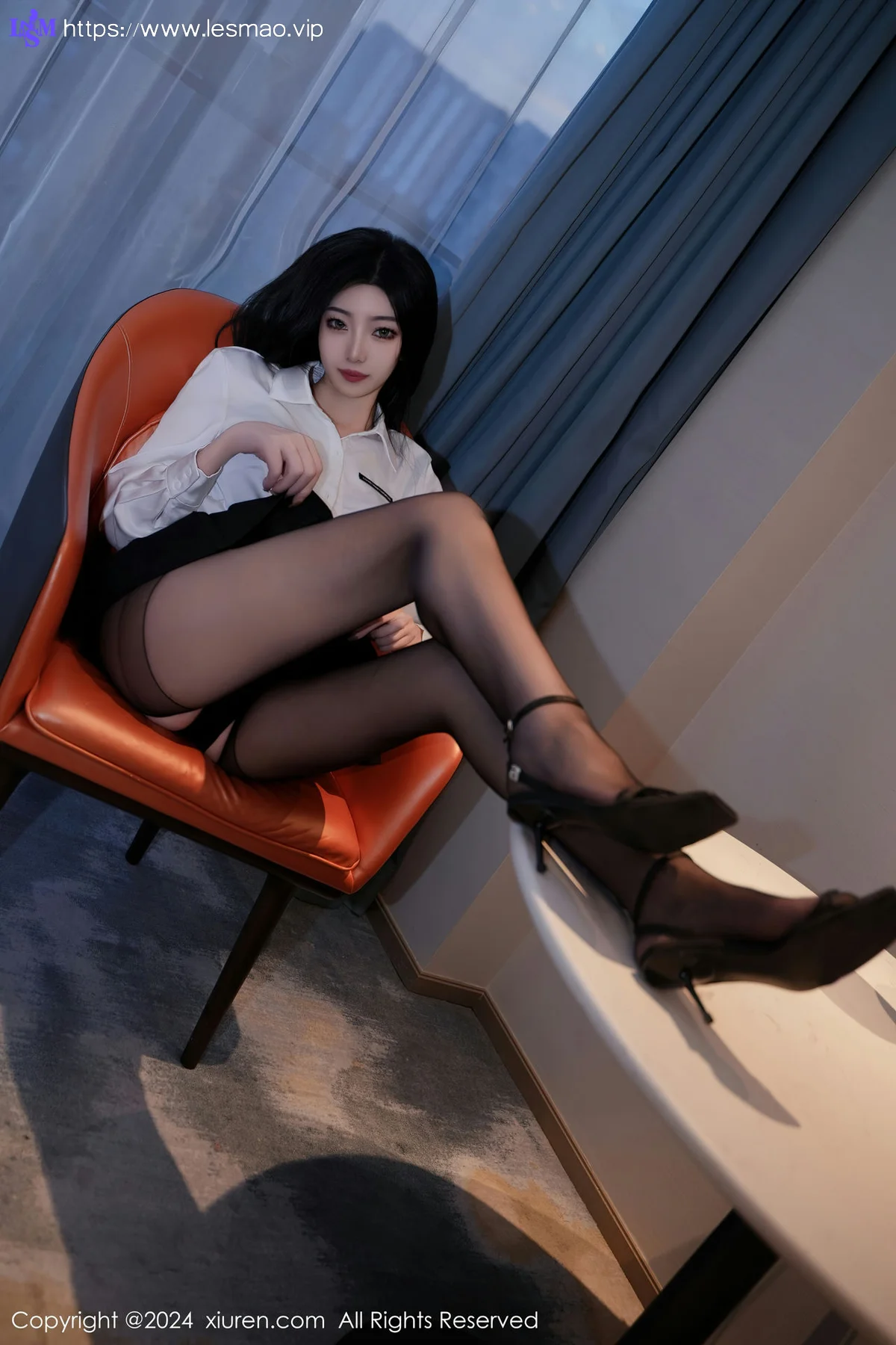 XiuRen 秀人 No.7894  安琪Yee 黑色短裙性感写真 - 33