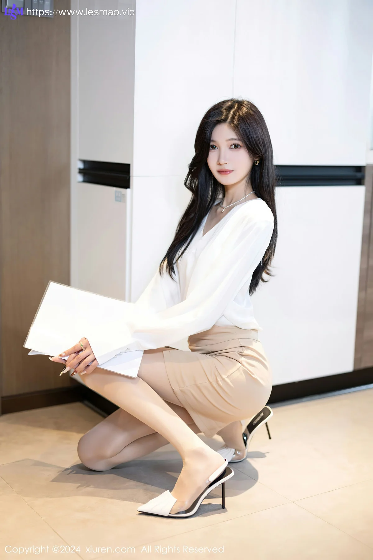 XiuRen 秀人 No.7906  程程程- 杏色短裙性感写真11 - 8