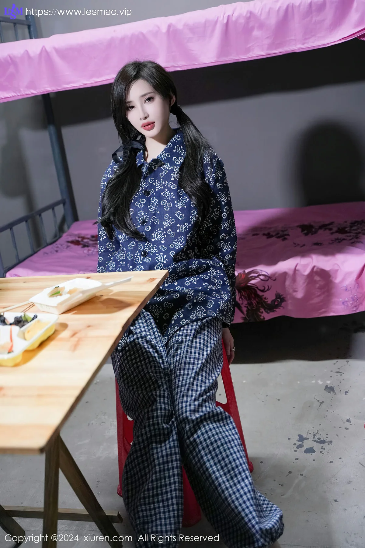 XiuRen 秀人 No.7915  Carol周妍希 民工宿舍拍摄性感写真33 - 14