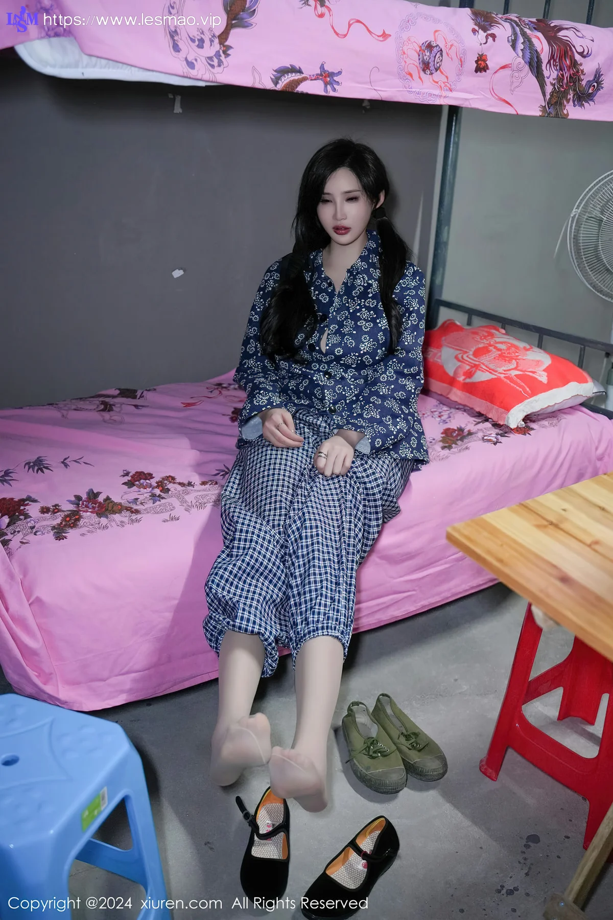 XiuRen 秀人 No.7915  Carol周妍希 民工宿舍拍摄性感写真33 - 20