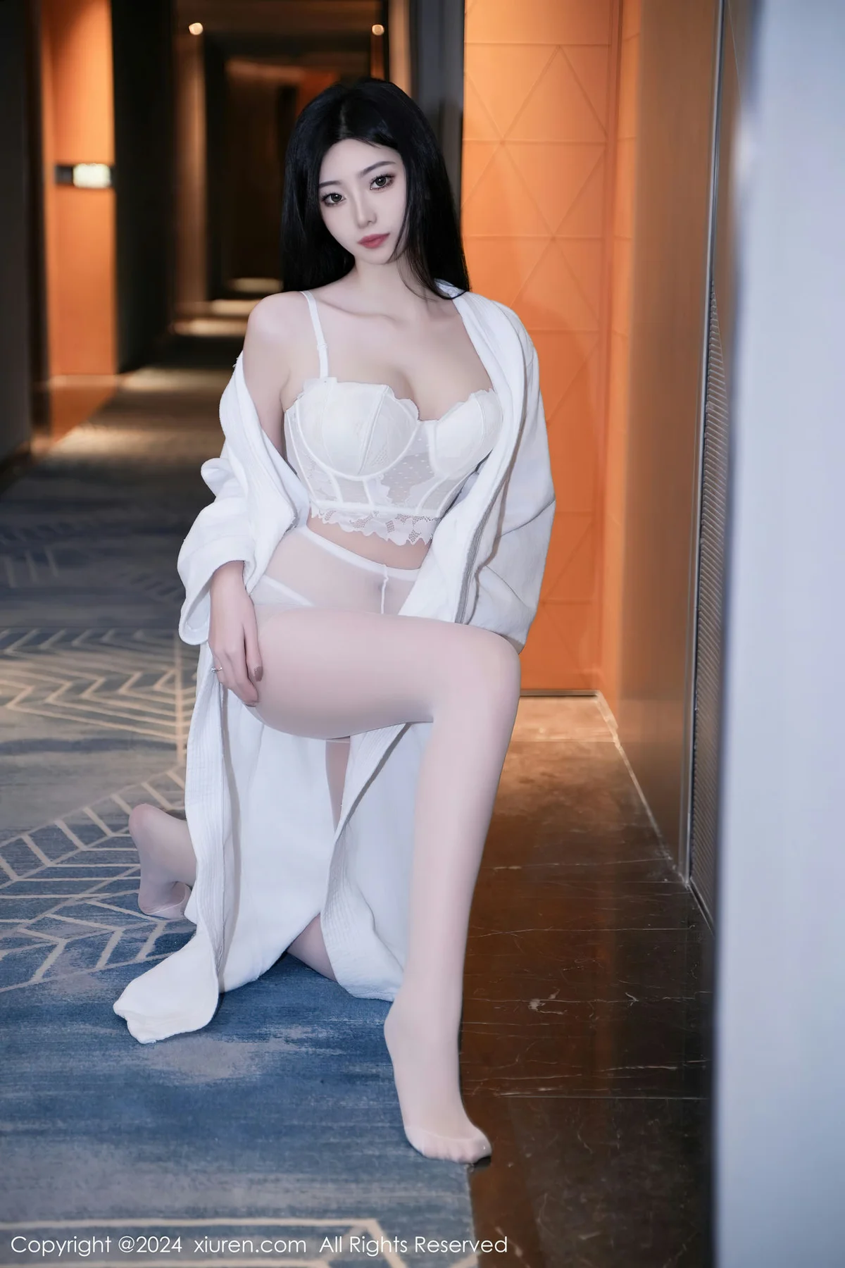 XiuRen 秀人 No.7960  安琪Yee 白色睡袍性感写真3 - 14