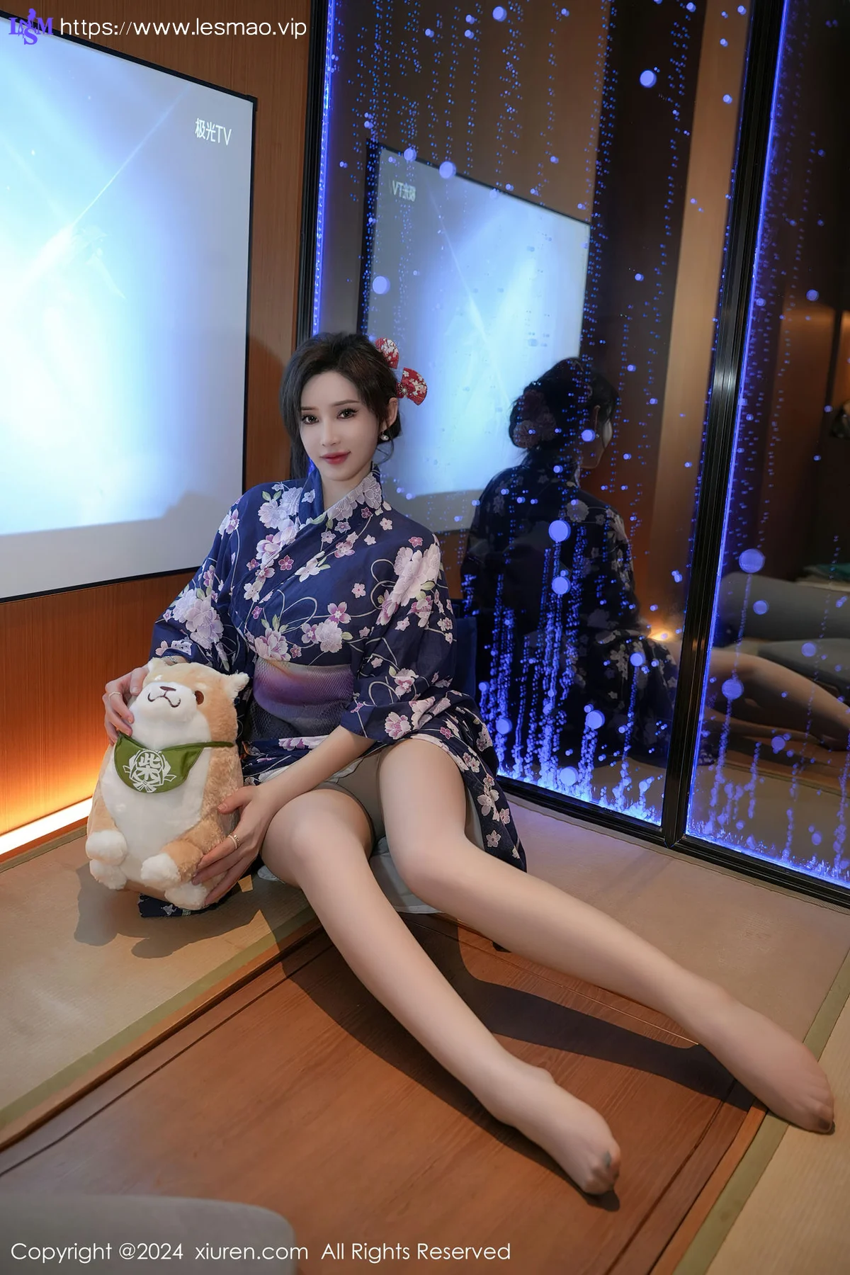 XiuRen 秀人 No.7975  Carol周妍希 深蓝色浴袍三亚旅拍3 - 25