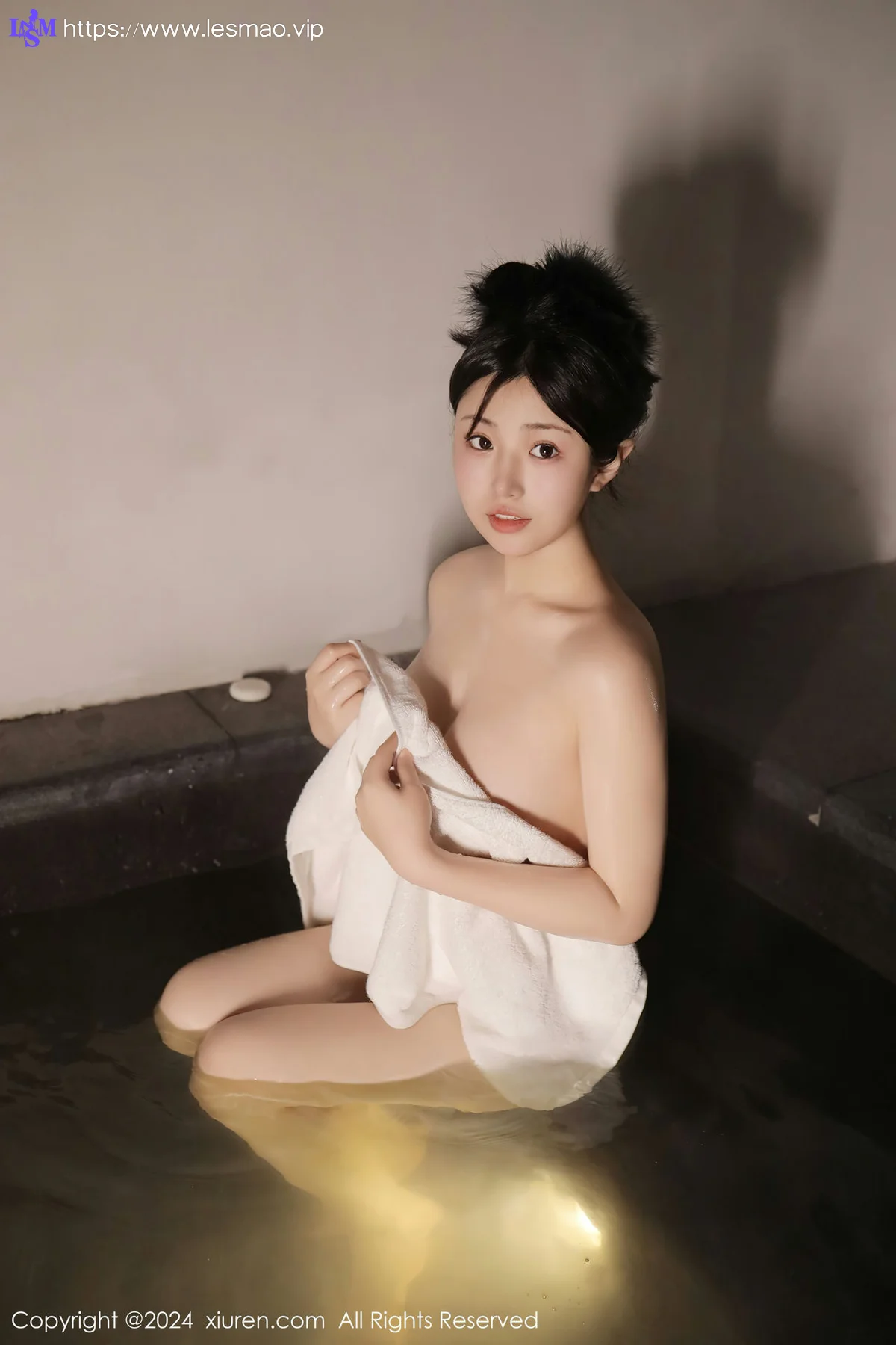 XiuRen 秀人 No.7977  陈小花 温泉场景拍摄首套写真111 - 2