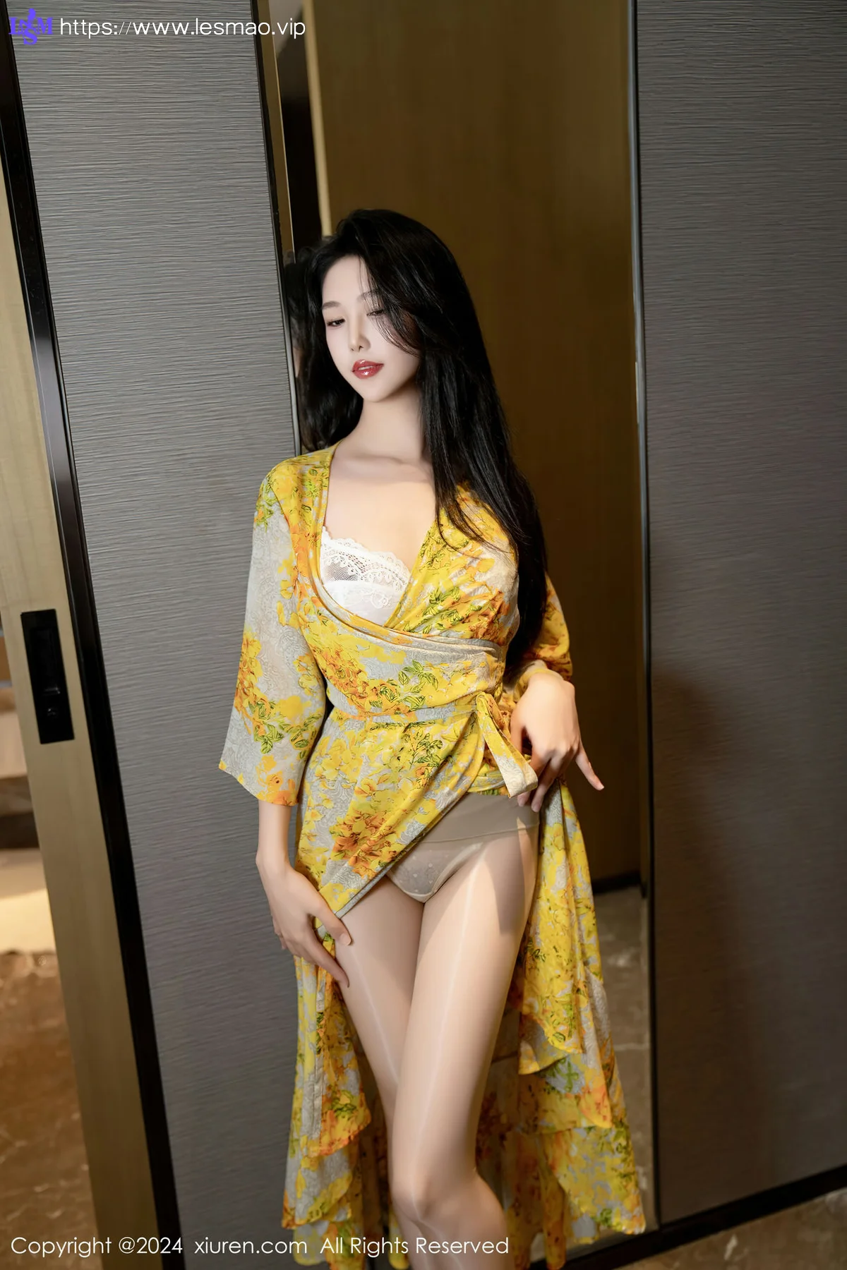 XiuRen 秀人 No.7981  利世 情节拍摄性感写真11 - 35