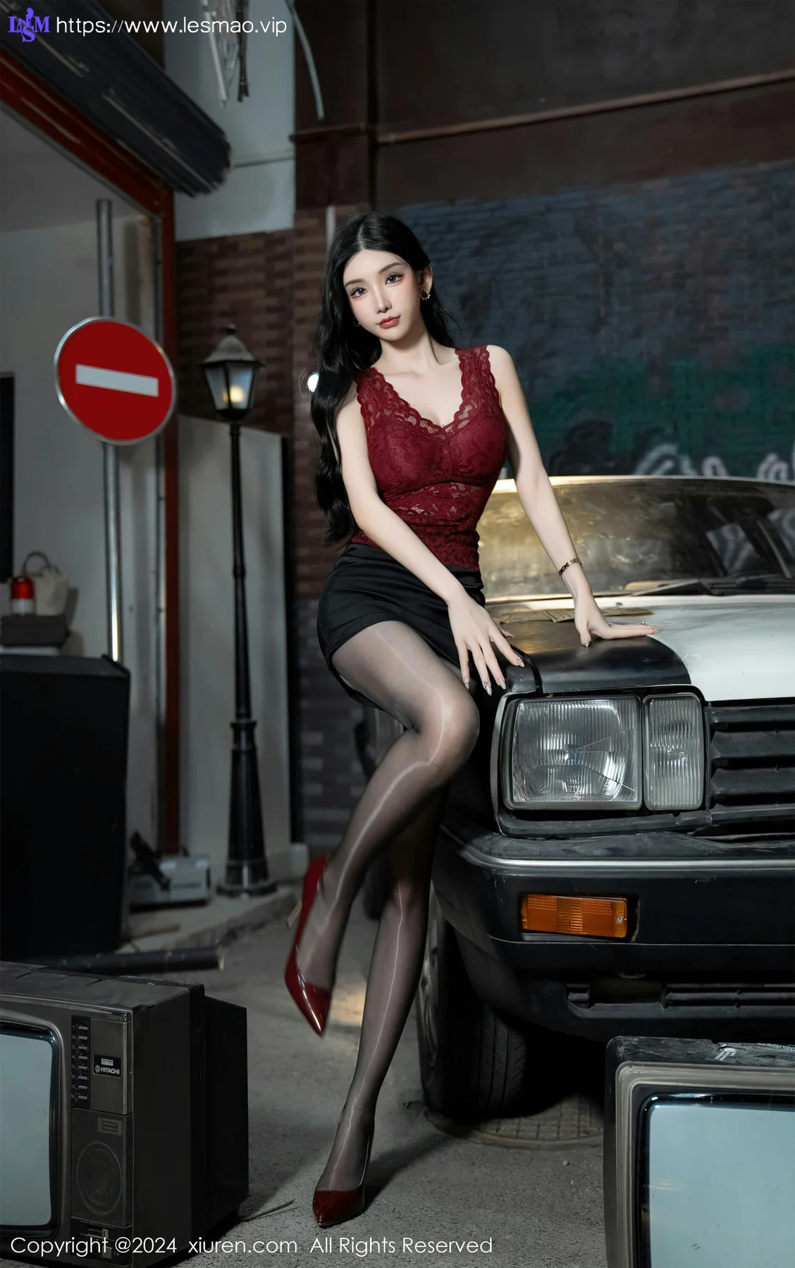 XiuRen 秀人 No.7993  周于希Sally  主题《想要一场车震》剧情写真11 - 14