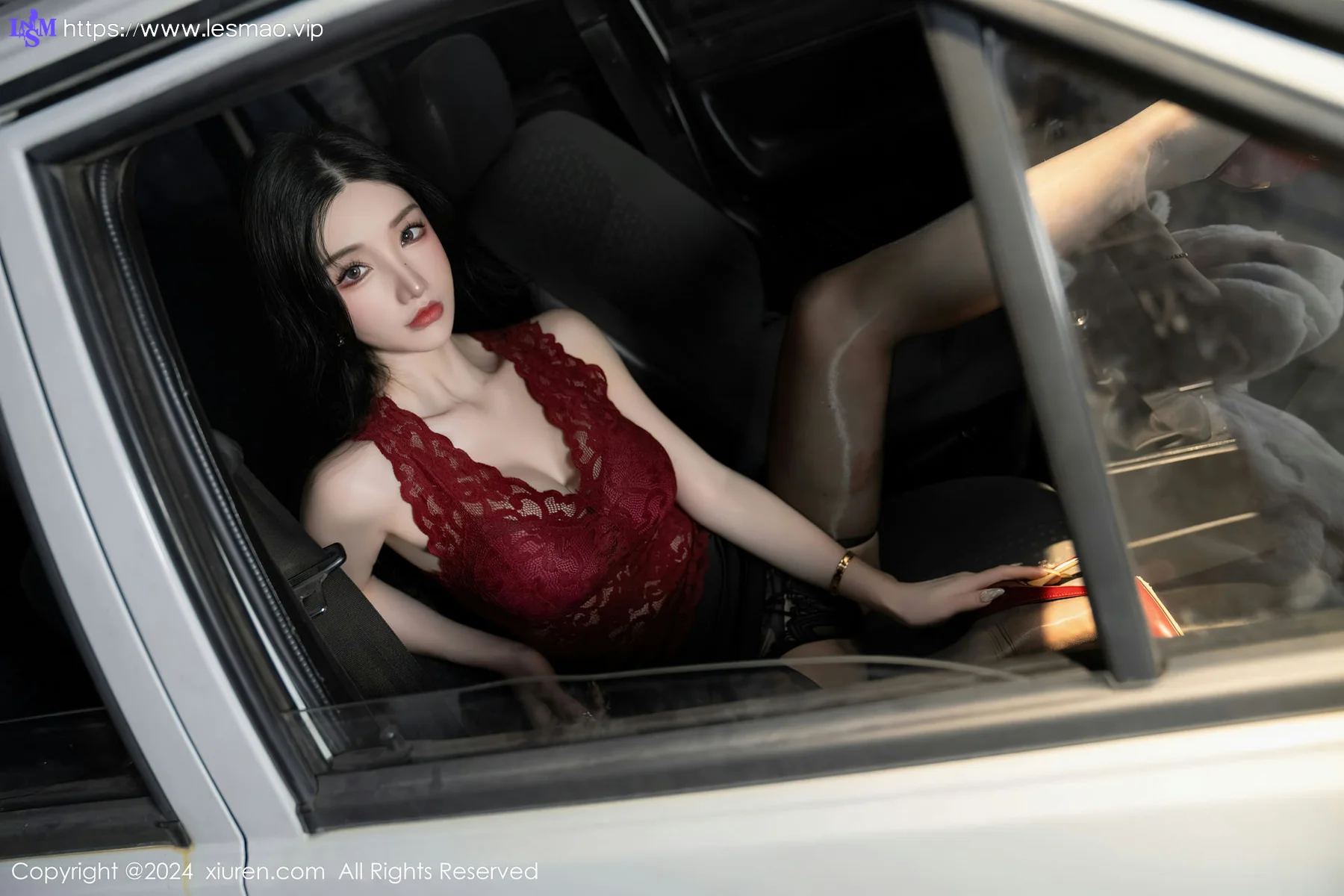 XiuRen 秀人 No.7993  周于希Sally  主题《想要一场车震》剧情写真11 - 36