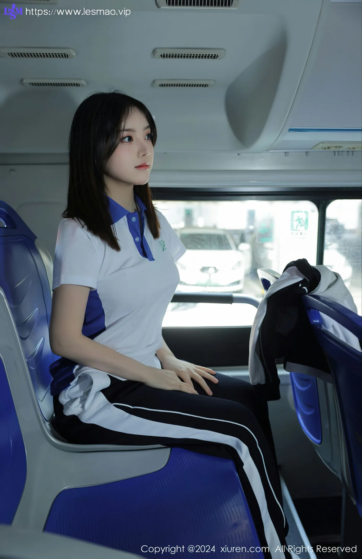 XiuRen 秀人 No.7994  豆瓣酱 公交车场景性感写真111 - 29