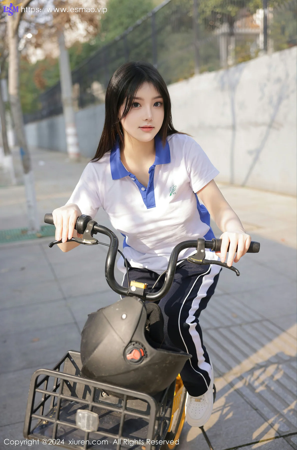 XiuRen 秀人 No.7994  豆瓣酱 公交车场景性感写真111 - 42