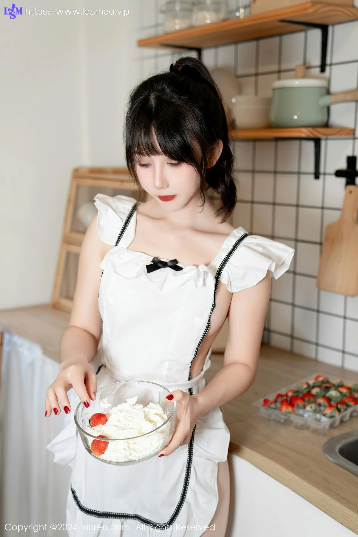 XiuRen 秀人 No.8004  波巧酱 酱味小厨娘性感写真 - 44