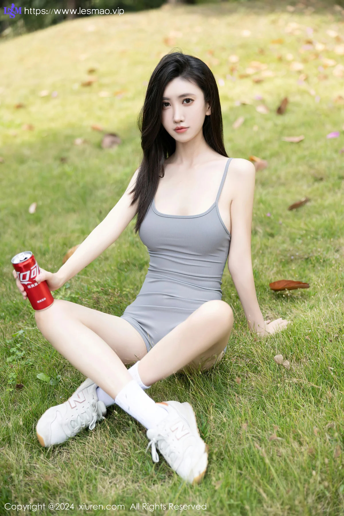 XiuRen 秀人 No.8005  章芃芃 灰色连体街拍服饰性感写真1 - 25