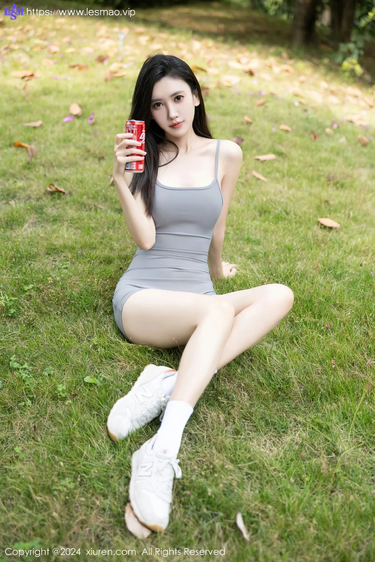 XiuRen 秀人 No.8005  章芃芃 灰色连体街拍服饰性感写真1 - 26