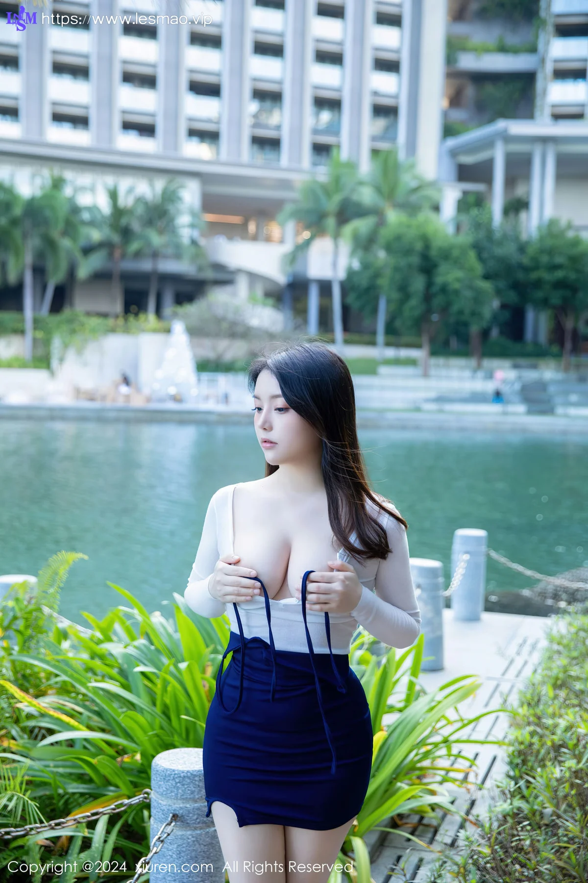 XiuRen 秀人 No.8030  豆瓣酱 户外场景拍摄三亚旅拍111 - 15