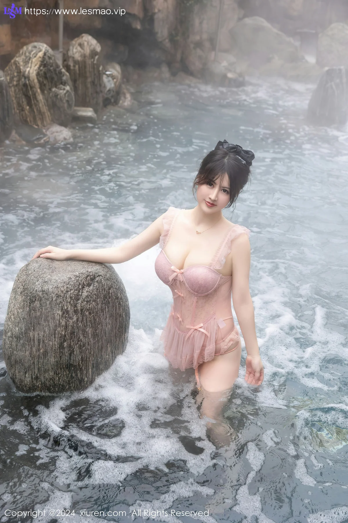 XiuRen 秀人 No.8039  诗诗kiki 粉色情趣吊灯短裙性感写真 - 14