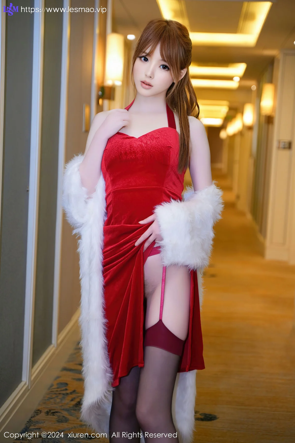 XiuRen 秀人 No.8040  梦灵儿Mini 首套写真短裙 - 2