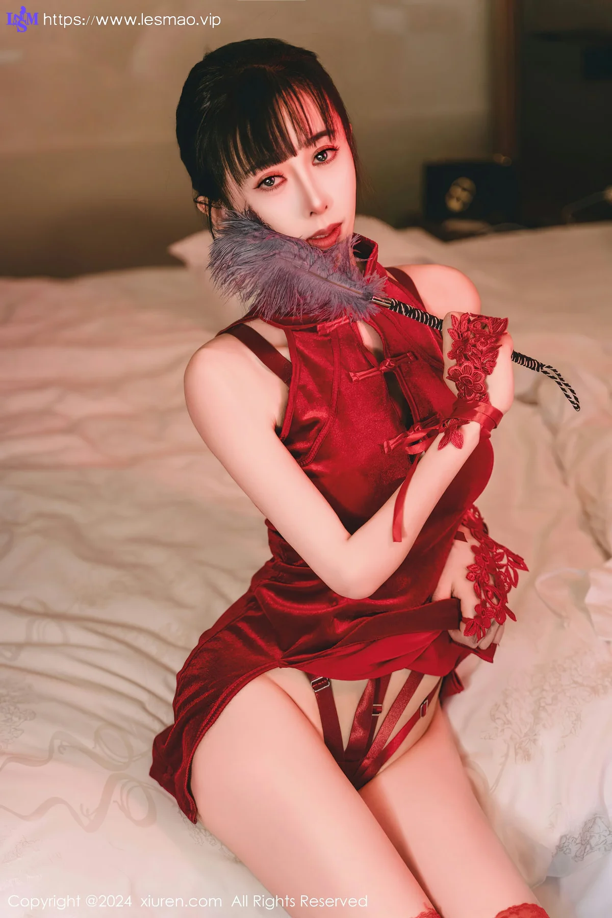 XiuRen 秀人 No.8047  宝宝甜 首套写真酒后微醺3 - 11