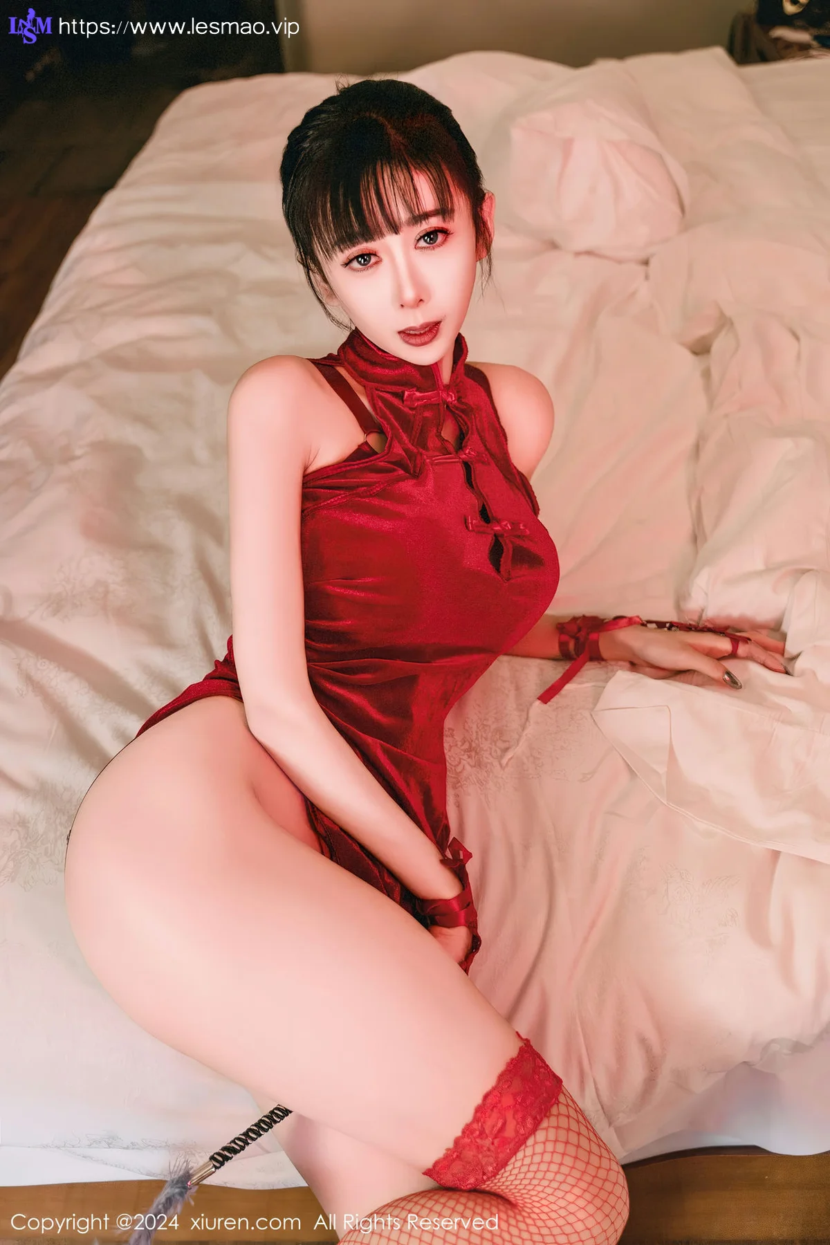 XiuRen 秀人 No.8047  宝宝甜 首套写真酒后微醺3 - 20