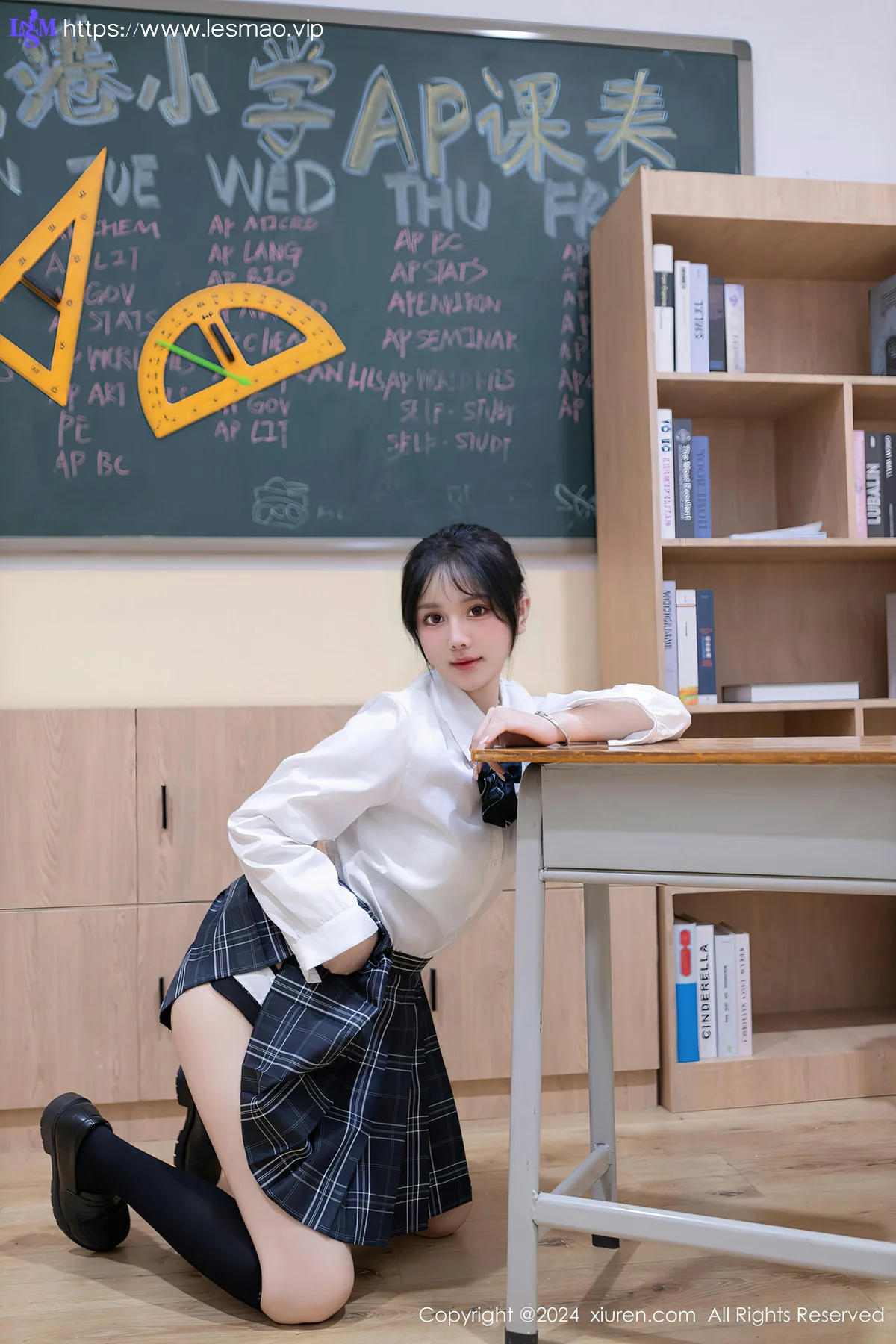 XiuRen 秀人 No.8058  幼幼 教室调教性感套装性感写真111 - 12
