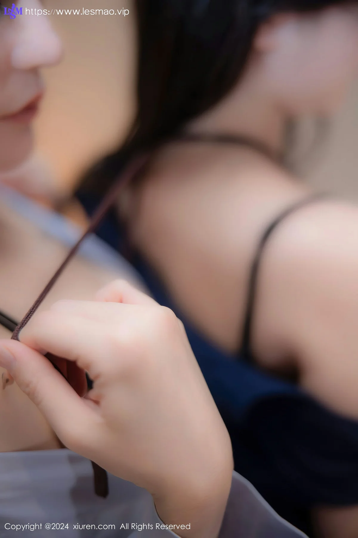 XiuRen 秀人 No.8071  林幼一两位性感女神模特合集写真11 - 15