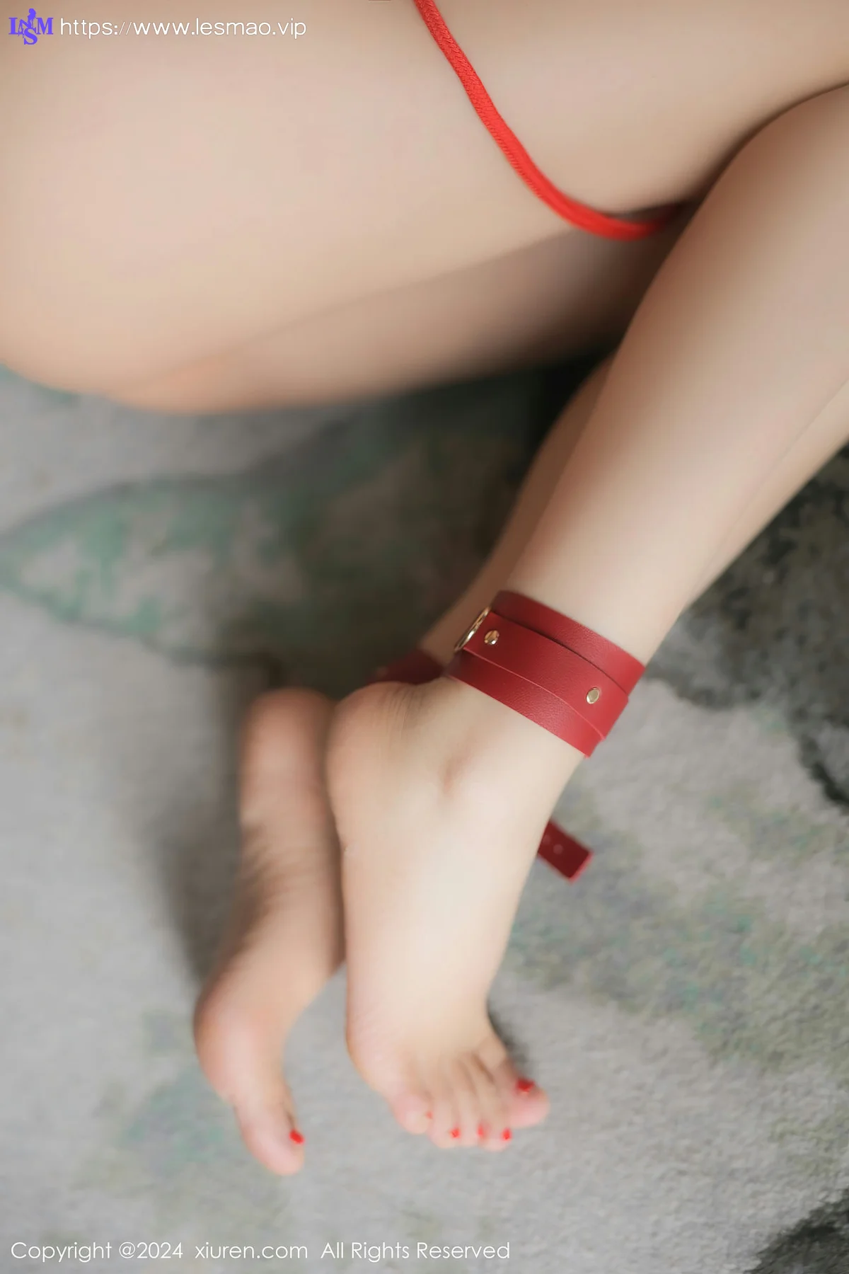 XiuRen 秀人 No.8073  桃妖夭 首套写真新年主题拍摄111 - 16