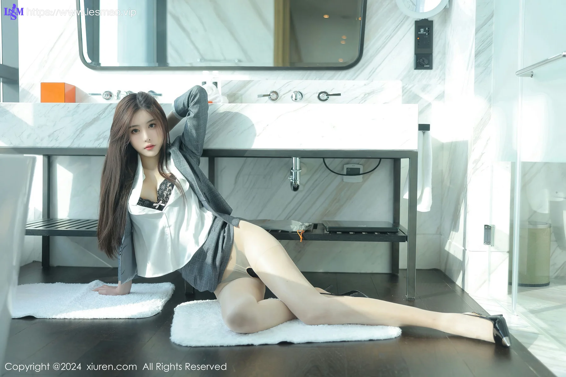 XiuRen 秀人 No.8081  晚苏susu 首套写真黑色蕾丝内衣11 - 9