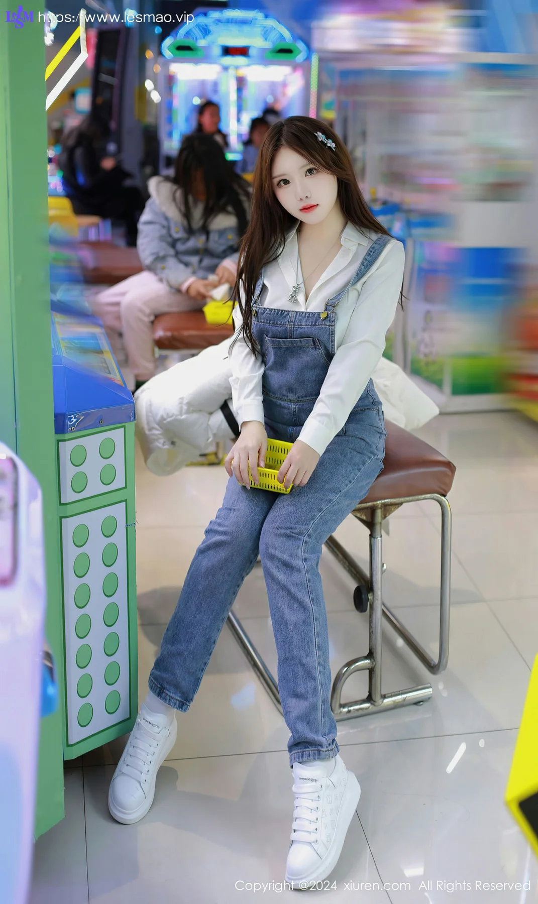 XiuRen 秀人 No.8087  小薯条nienie 电玩店场景拍摄性感写真11 - 14