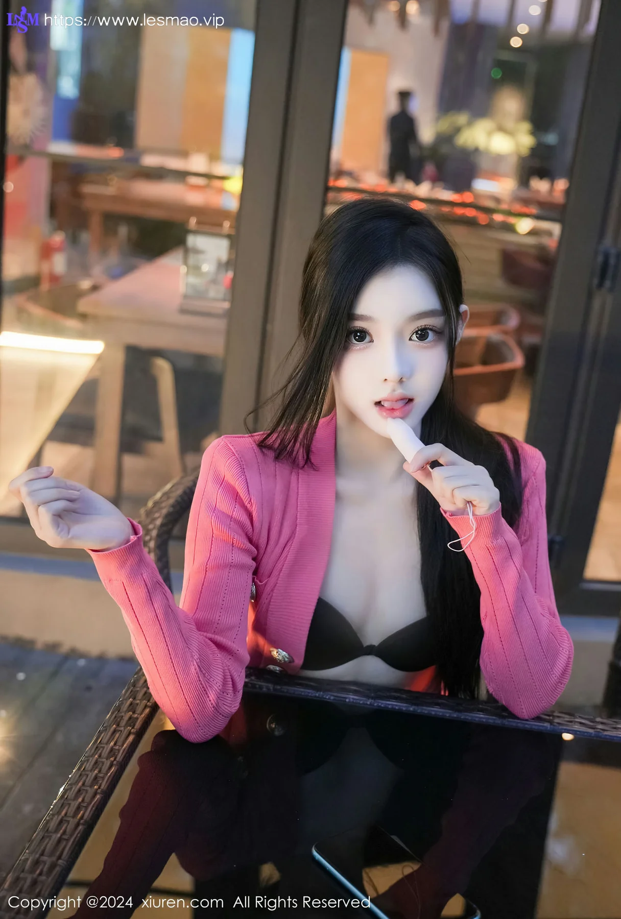 XiuRen 秀人 No.8091  龙雪儿 配简约牛仔裤性感写真1 - 5