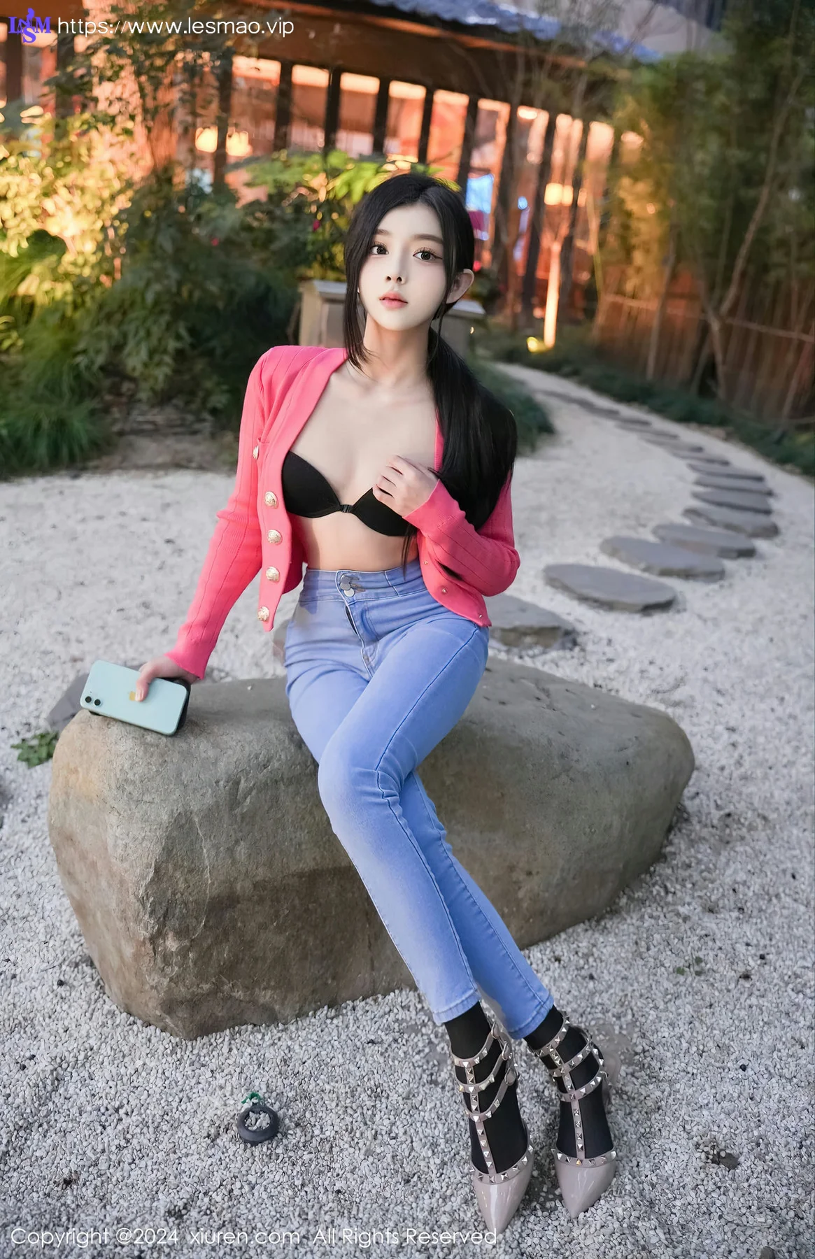 XiuRen 秀人 No.8091  龙雪儿 配简约牛仔裤性感写真1 - 23