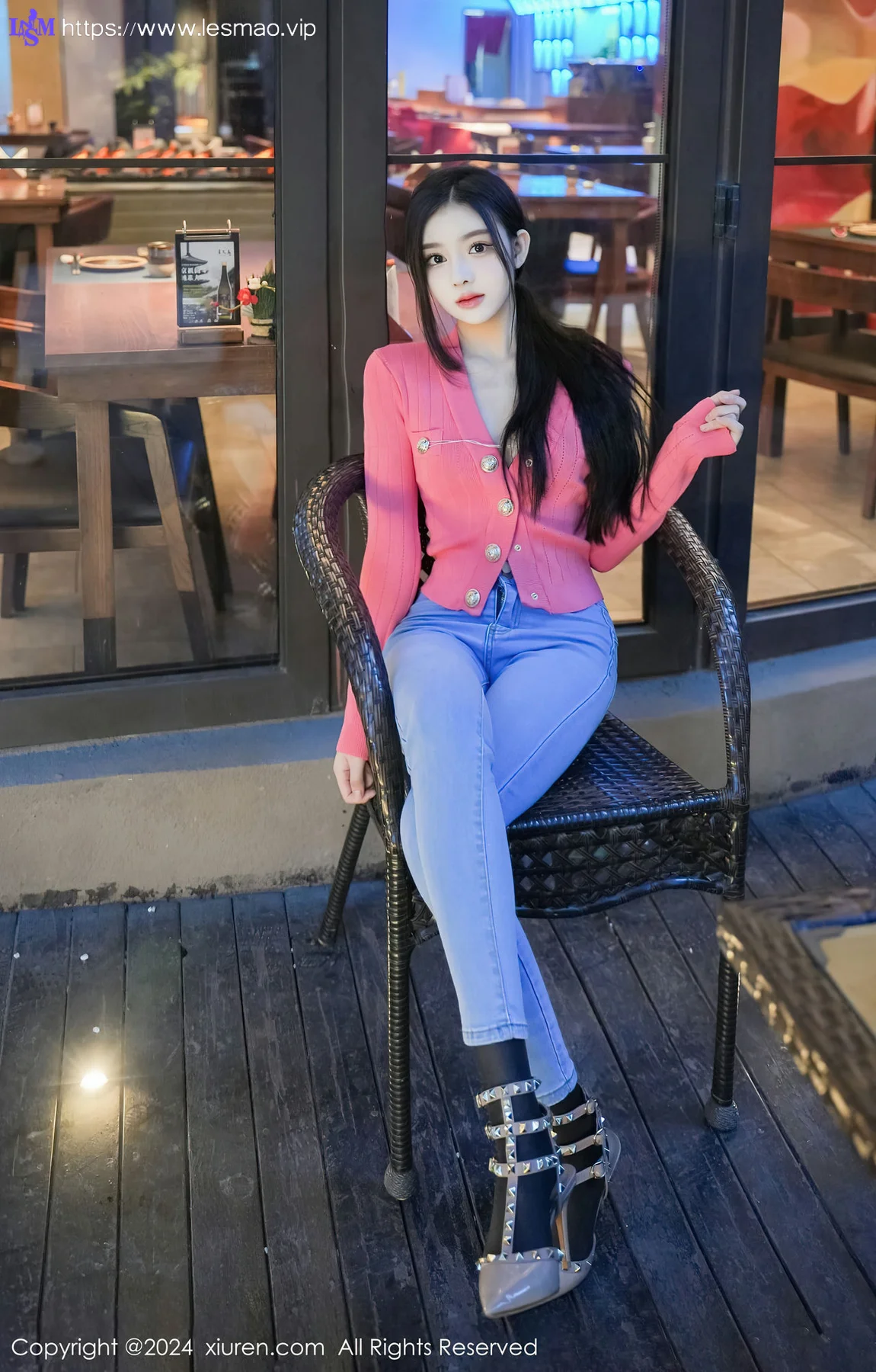 XiuRen 秀人 No.8091  龙雪儿 配简约牛仔裤性感写真1 - 30