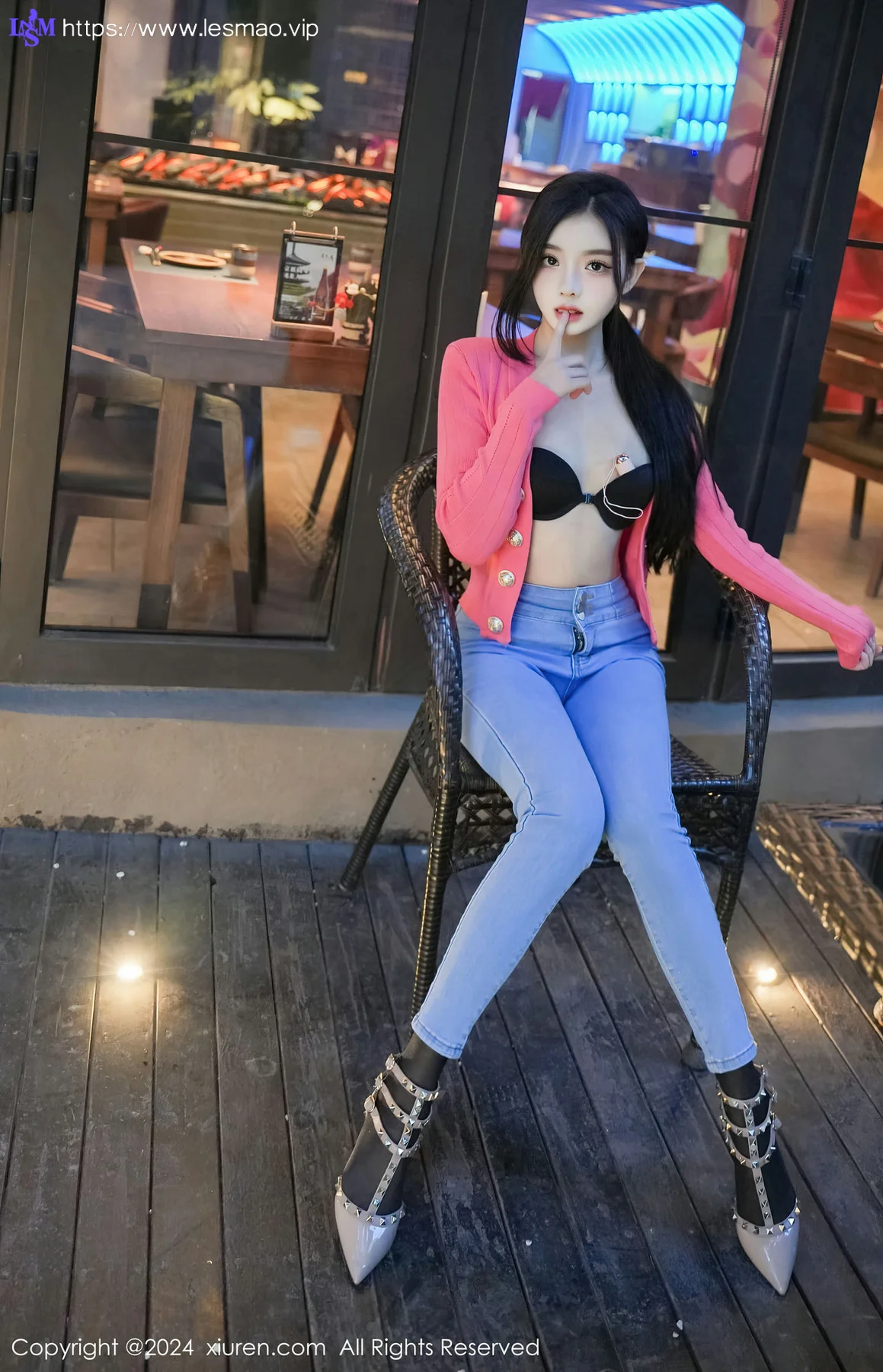XiuRen 秀人 No.8091  龙雪儿 配简约牛仔裤性感写真1 - 31