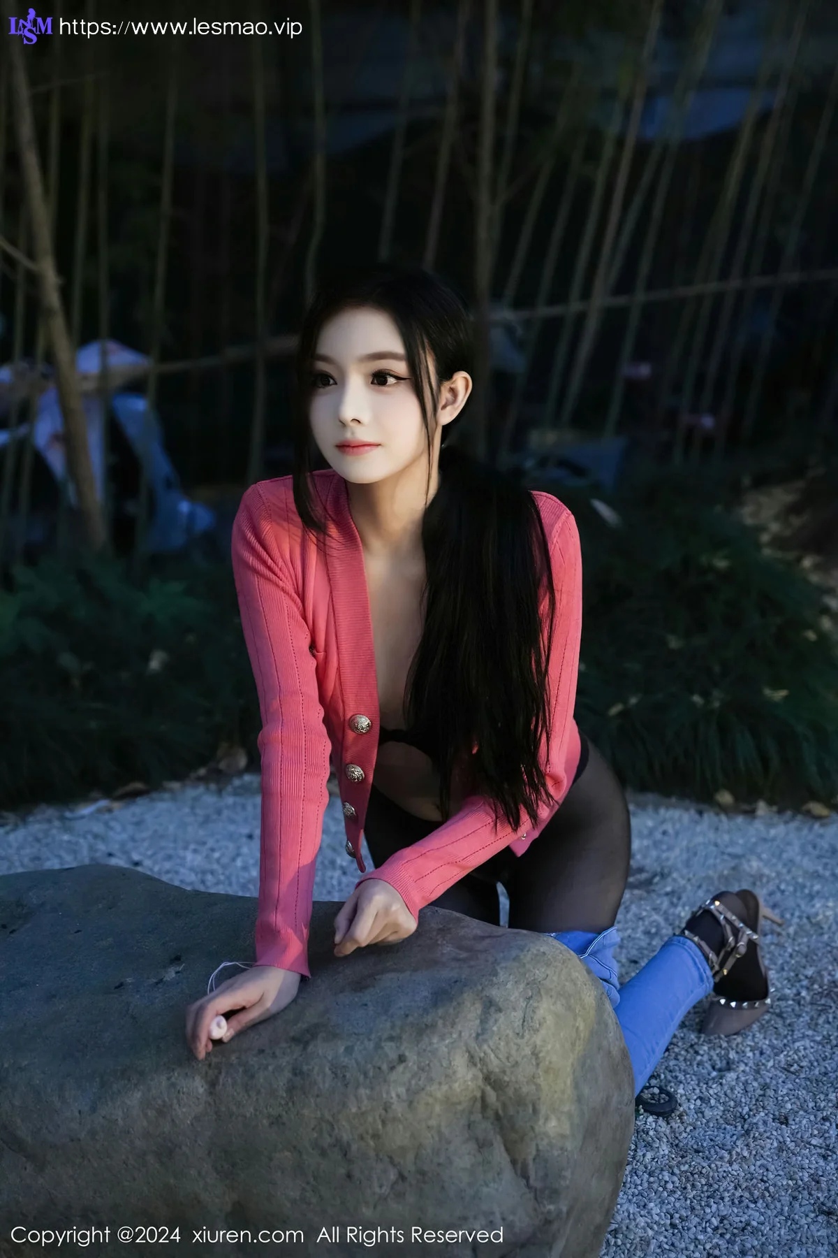 XiuRen 秀人 No.8091  龙雪儿 配简约牛仔裤性感写真1 - 34