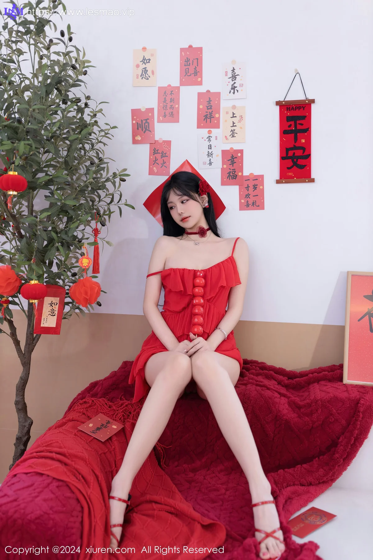 XiuRen 秀人 No.8098  幼幼 红色贺新春主题泰国旅拍22 - 16