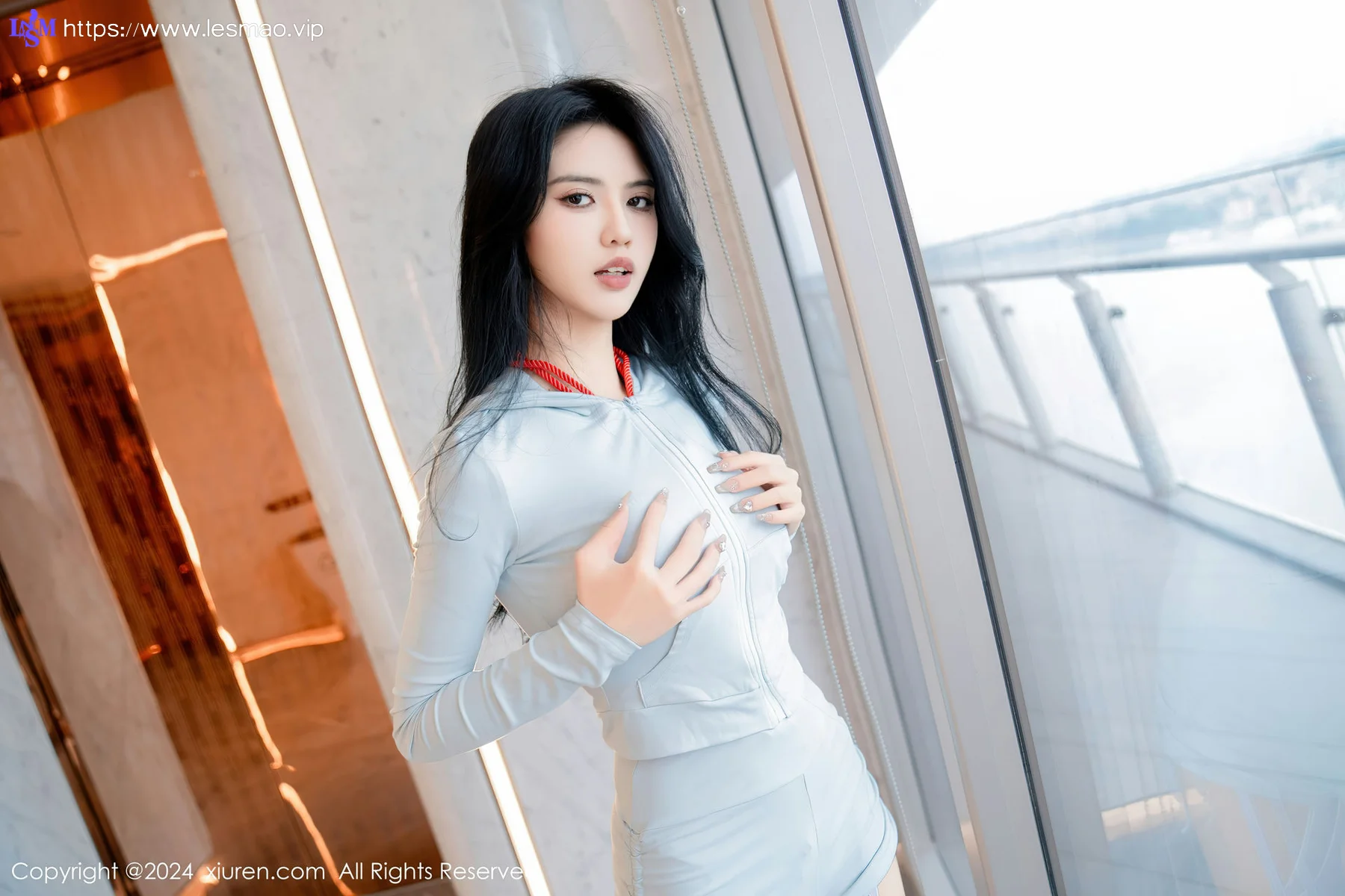 XiuRen 秀人 No.8105  浅浅Danny 白色轻薄上衣性感写真 - 12