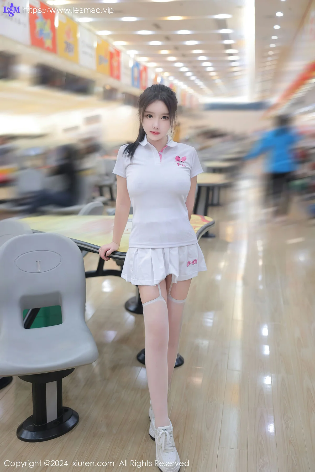 XiuRen 秀人 No.8118  小薯条nienie 保龄球馆场景拍摄性感写真11 - 29