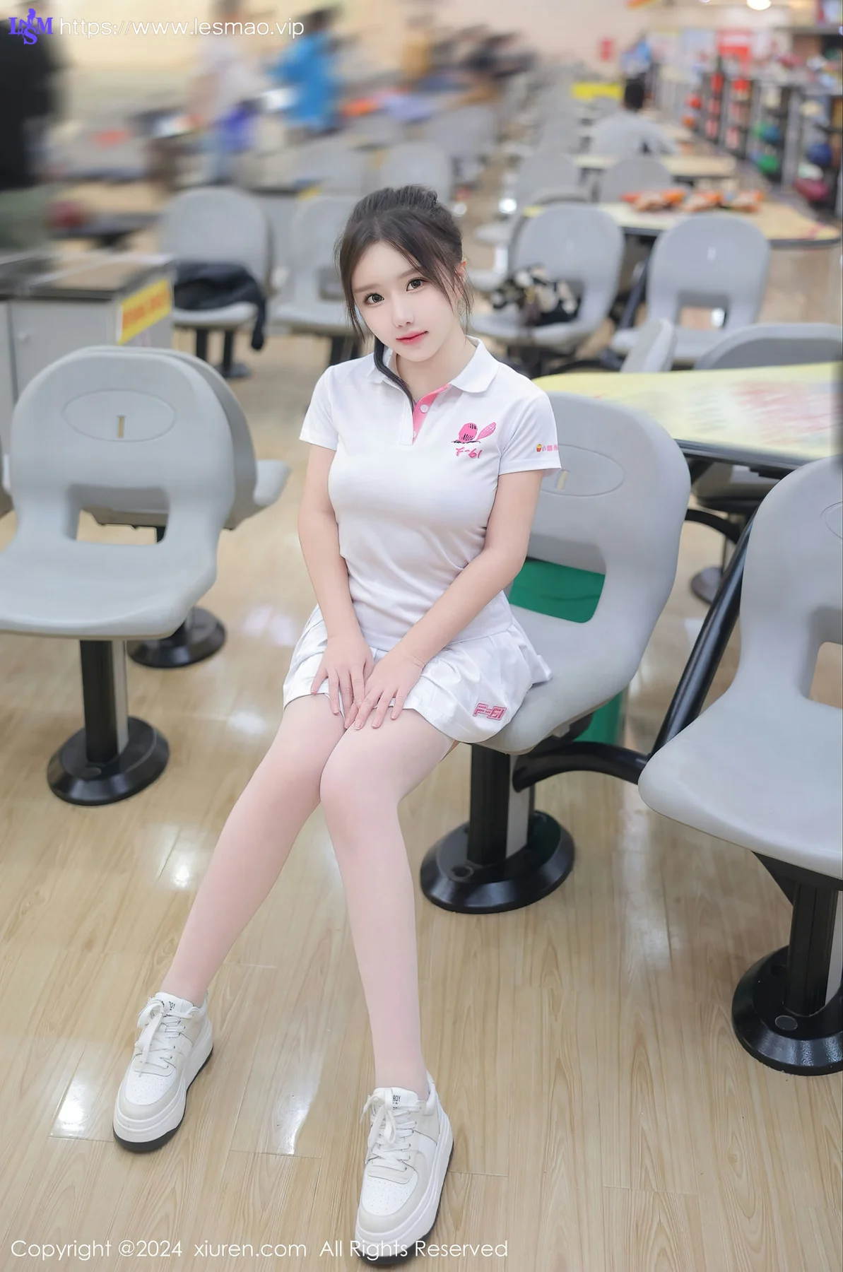 XiuRen 秀人 No.8118  小薯条nienie 保龄球馆场景拍摄性感写真11 - 53