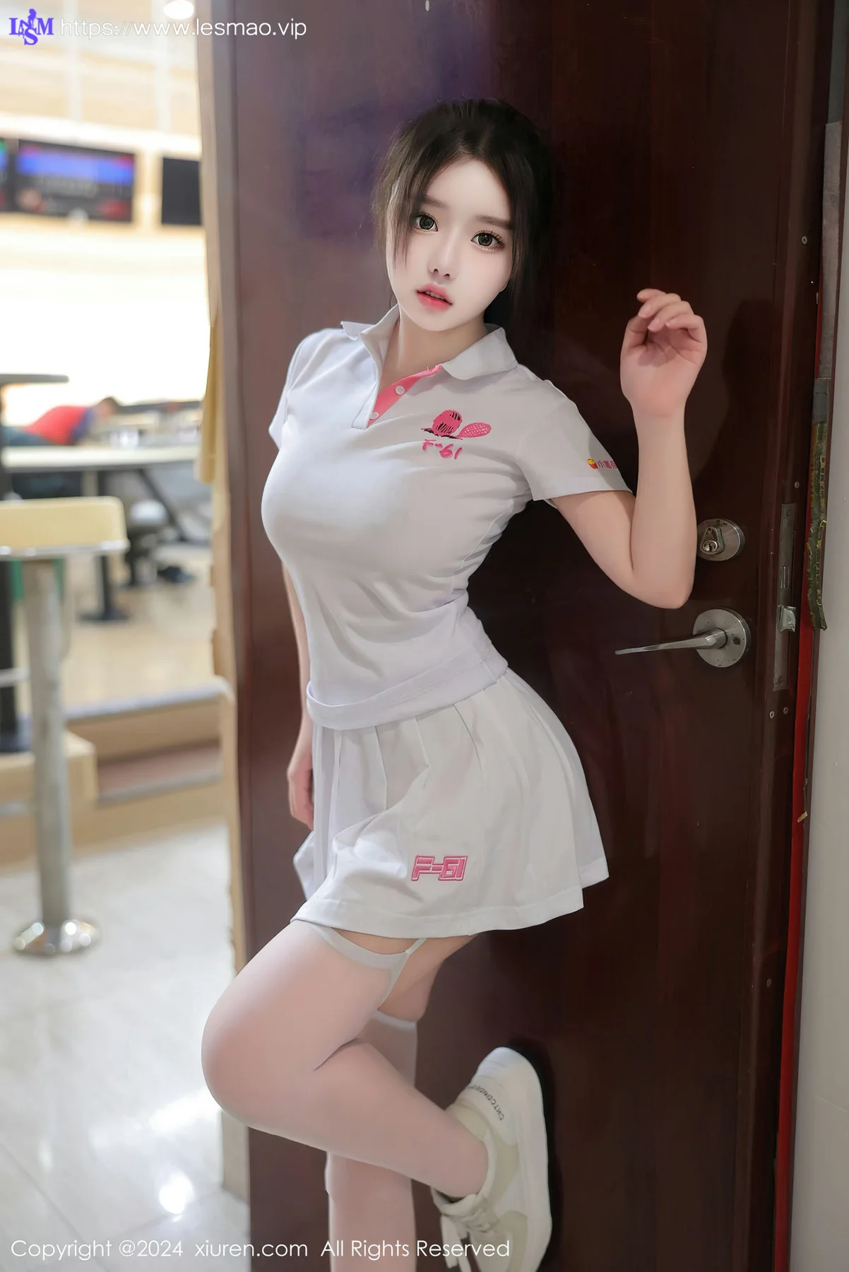 XiuRen 秀人 No.8118  小薯条nienie 保龄球馆场景拍摄性感写真11 - 75