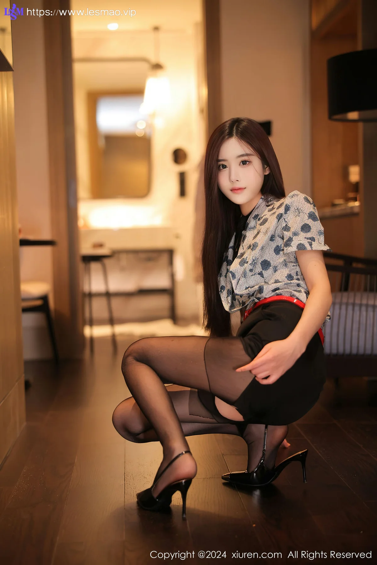 XiuRen 秀人 No.8125  晚苏susu 空姐制服性感写真11 - 68