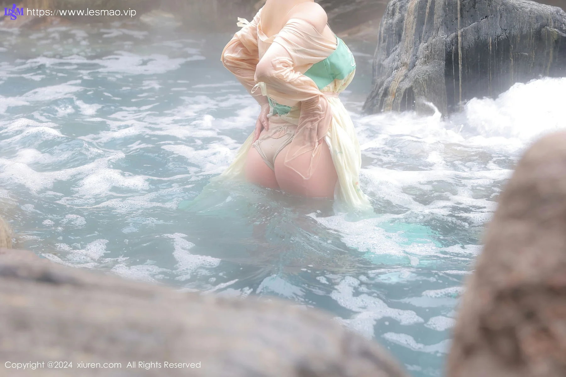 XiuRen 秀人 No.8128  诗诗kiki 温泉古装情趣服饰性感写真1 - 19