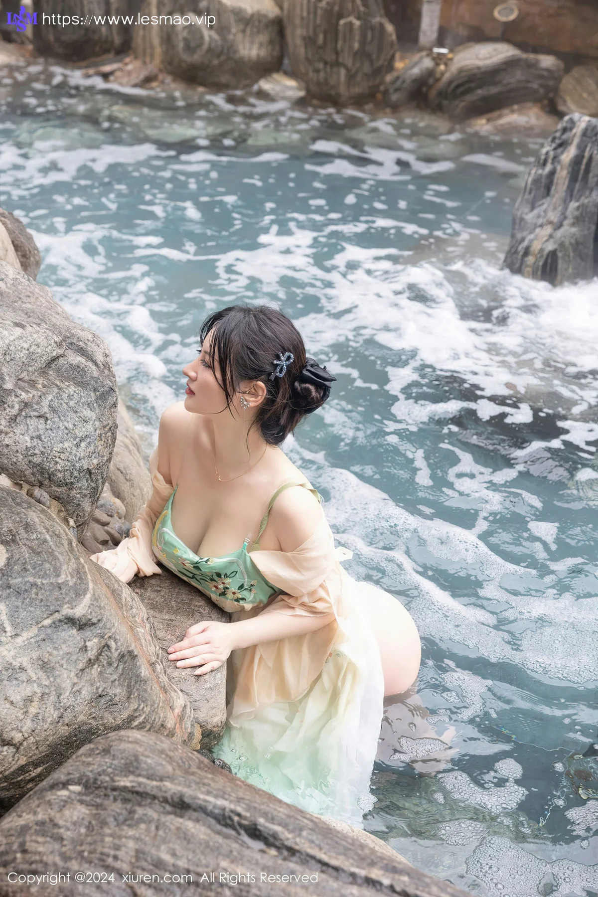 XiuRen 秀人 No.8128  诗诗kiki 温泉古装情趣服饰性感写真1 - 20