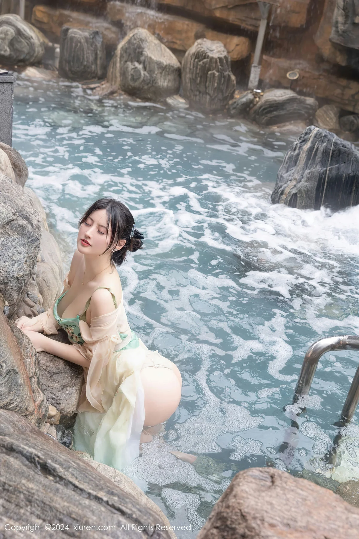 XiuRen 秀人 No.8128  诗诗kiki 温泉古装情趣服饰性感写真1 - 22