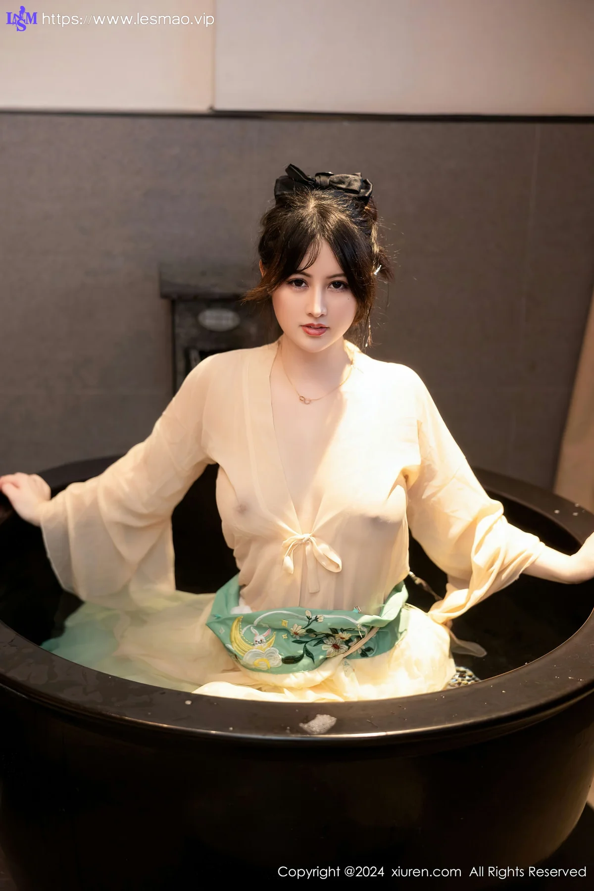 XiuRen 秀人 No.8128  诗诗kiki 温泉古装情趣服饰性感写真1 - 29