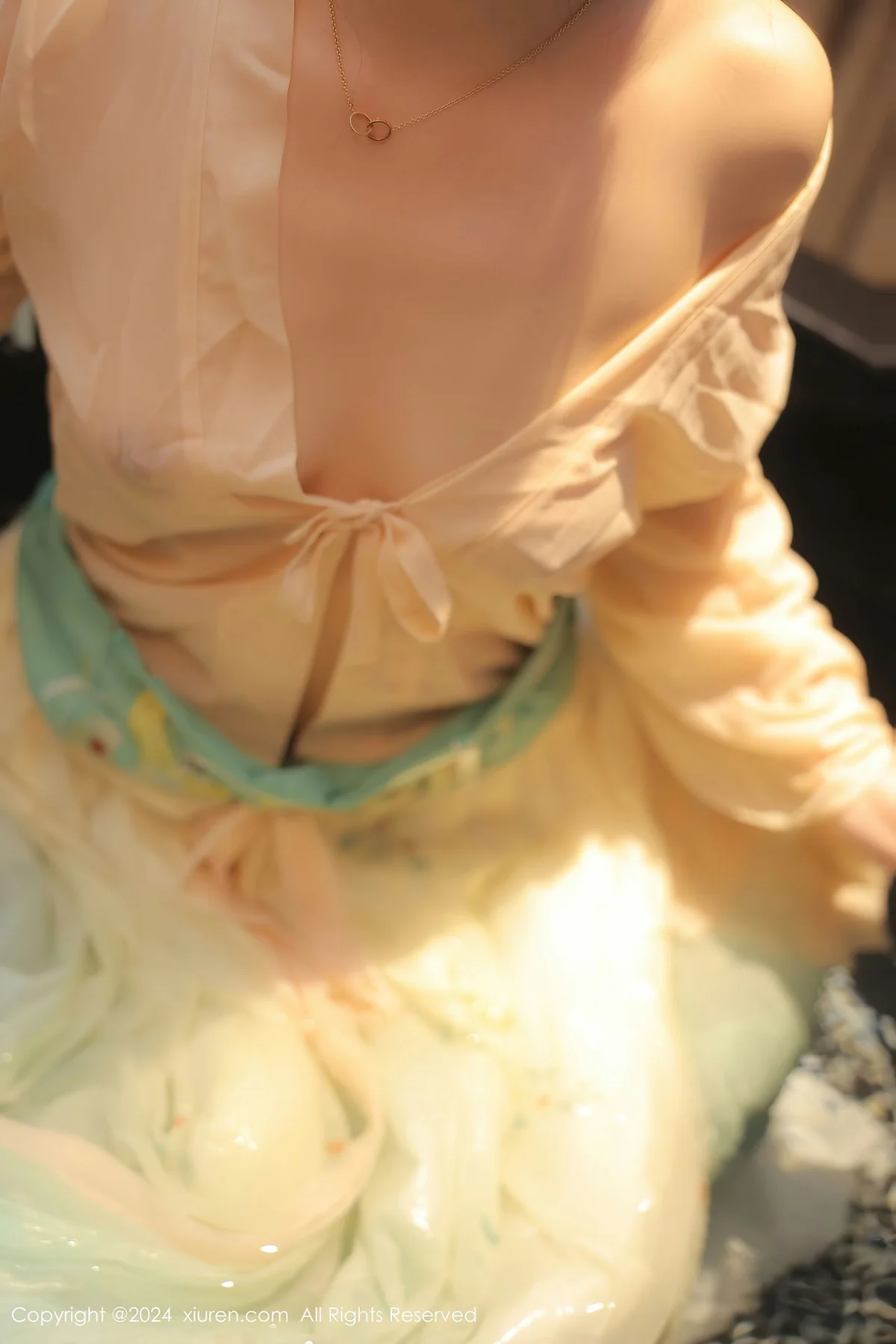 XiuRen 秀人 No.8128  诗诗kiki 温泉古装情趣服饰性感写真1 - 39