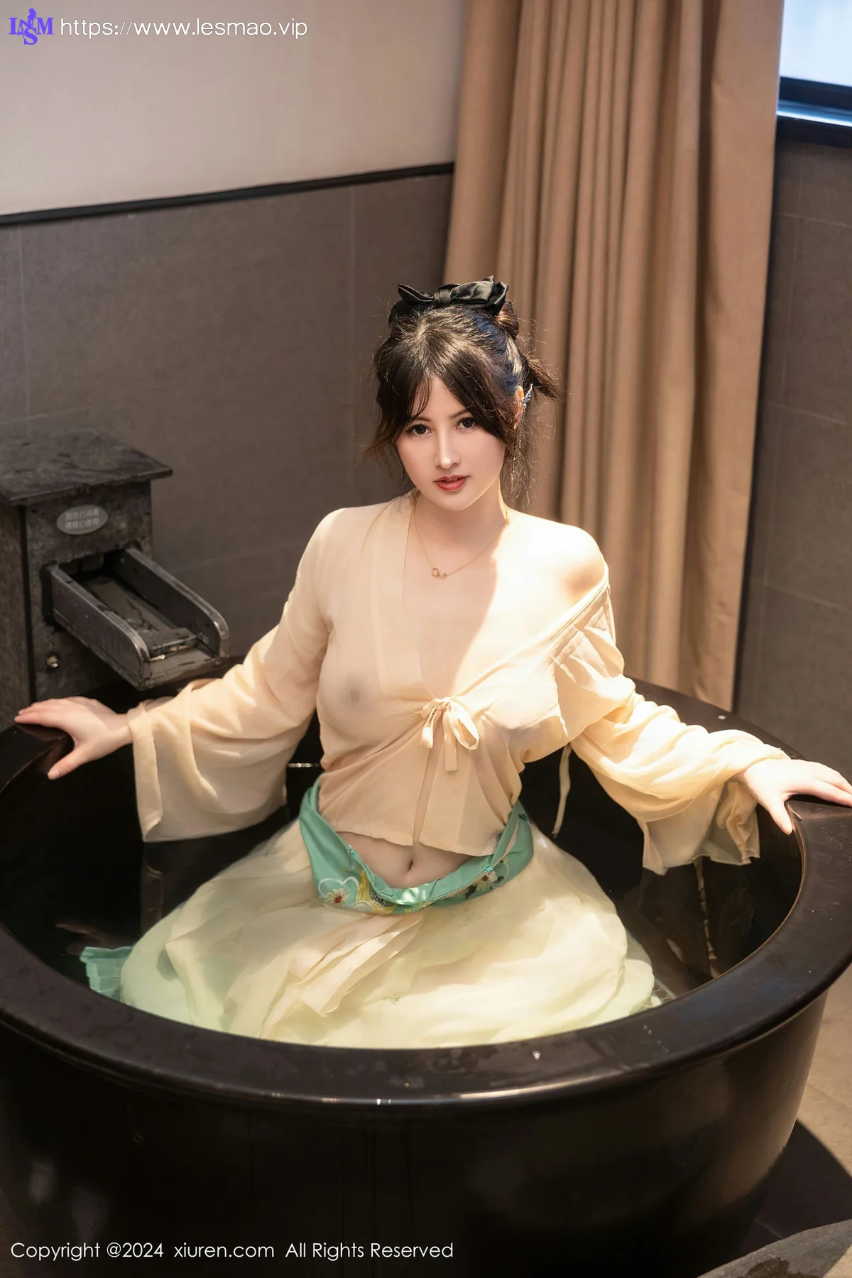 XiuRen 秀人 No.8128  诗诗kiki 温泉古装情趣服饰性感写真1 - 43