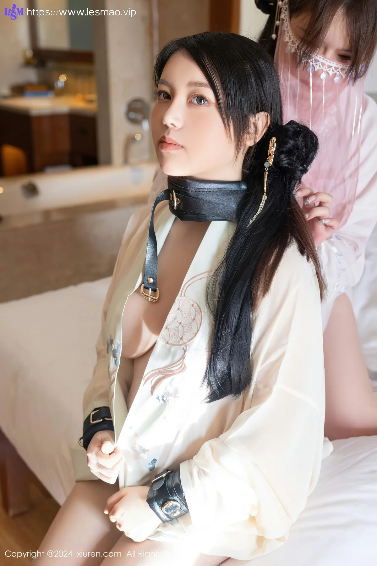 XiuRen 秀人 No.8137  豆瓣酱模特合集 古装性感穿搭写真 - 76