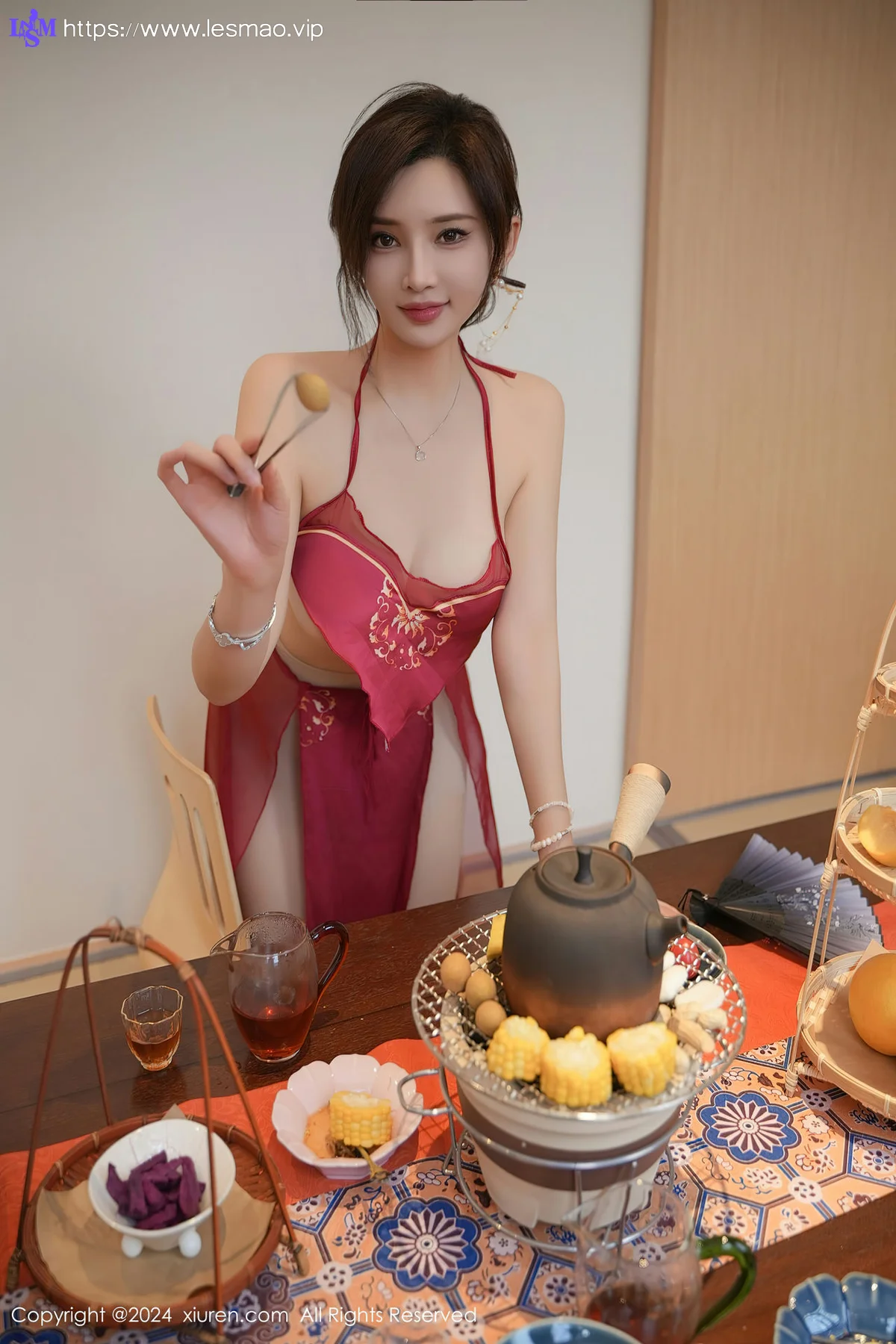 XiuRen 秀人 No.8144  Carol周妍希X 红色布兜三亚心愿旅拍33 - 24