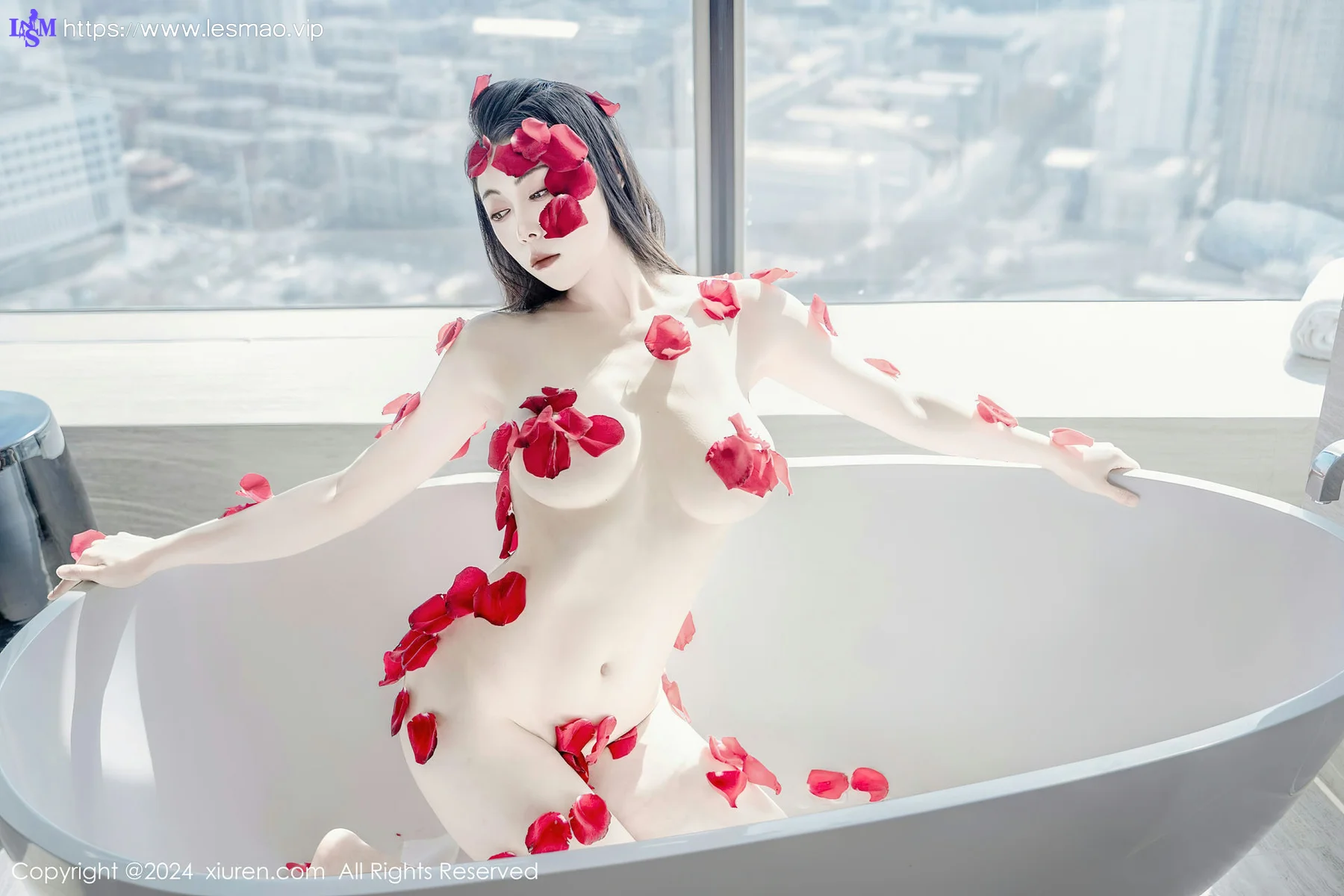 XiuRen 秀人 No.8175  瑜伽喵 柔韧献花热舞性感写真 - 45